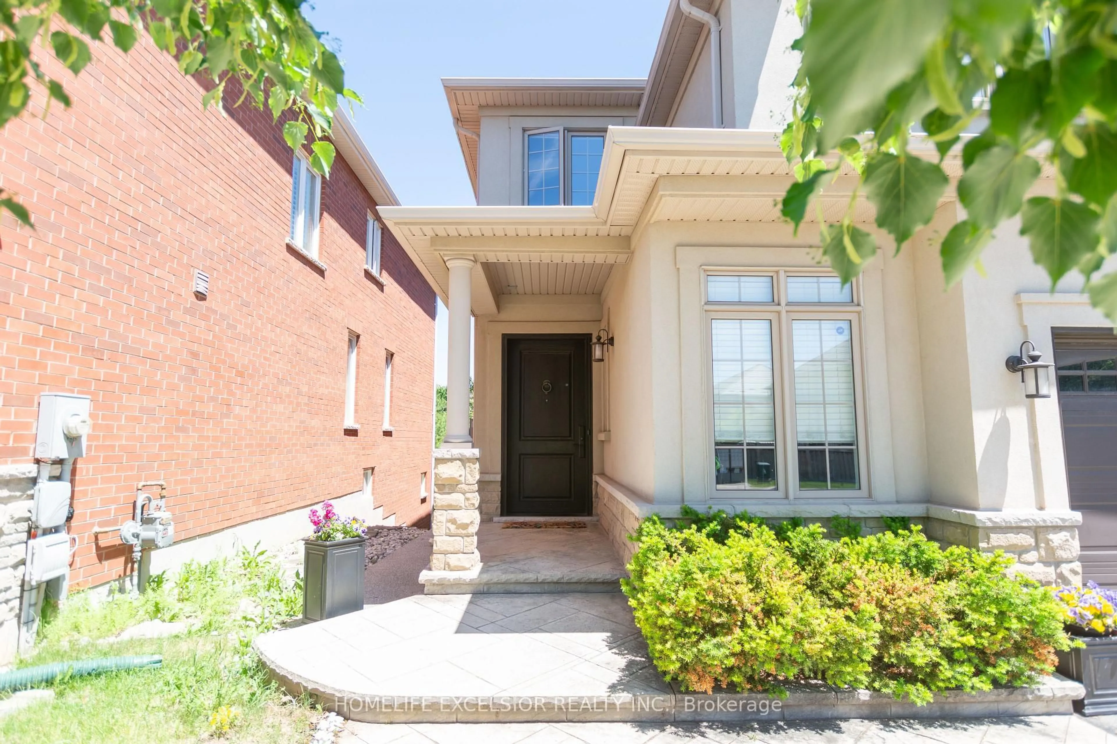 Home with brick exterior material, street for 2425 QUETICO Cres, Oakville Ontario L6M 0R4