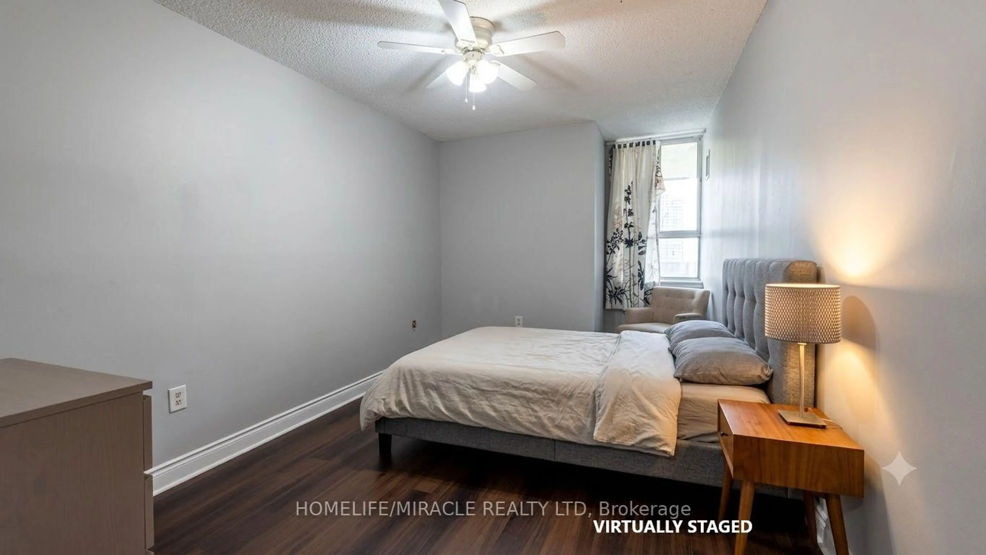 A pic of a room for 40 Panorama Crt #807, Toronto Ontario M9V 4M1
