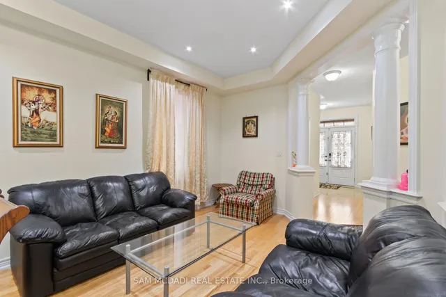 80 Durango Dr, Brampton 5