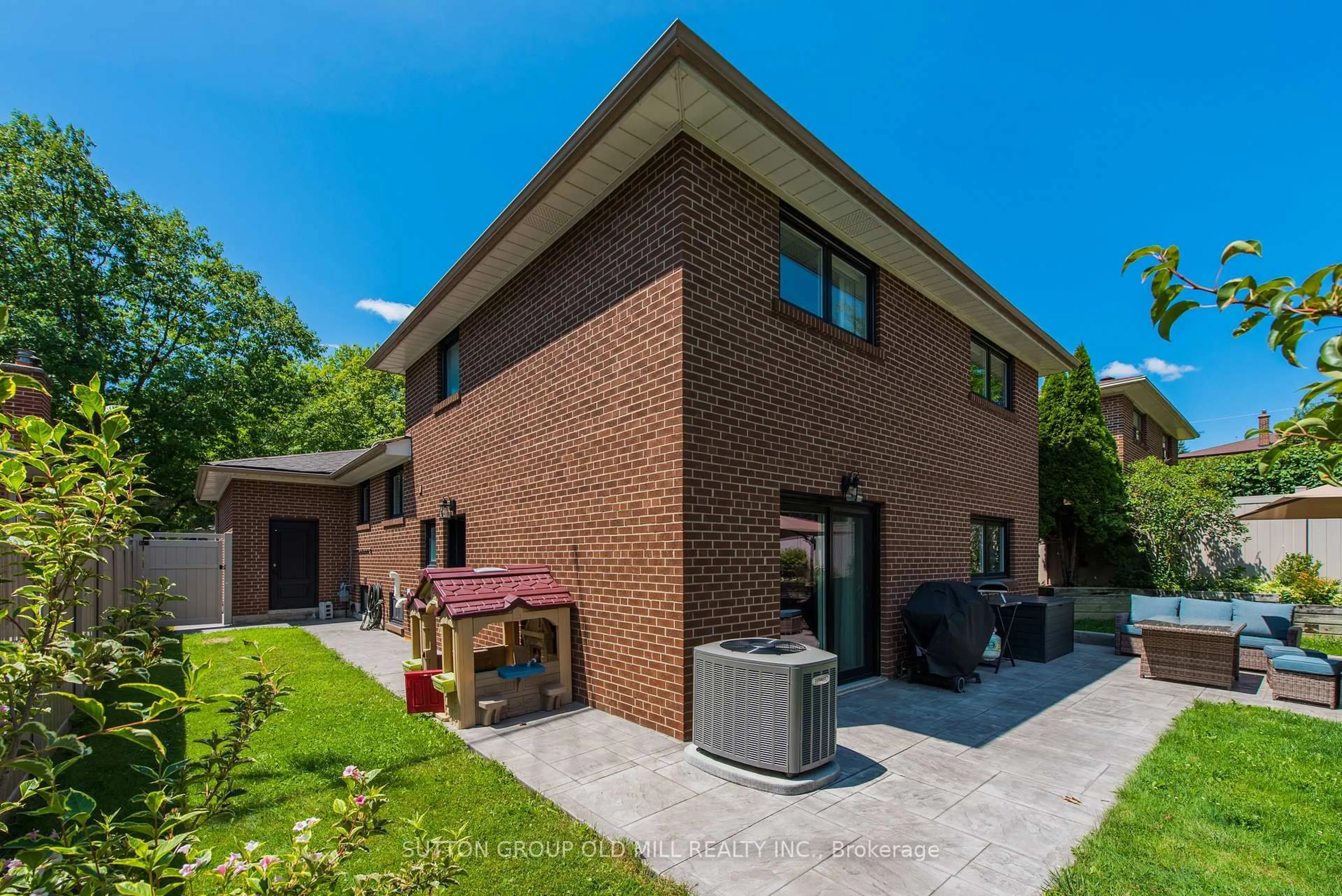 Home with brick exterior material, building for 85 Bonnyview Dr, Toronto Ontario M8Y 3G7
