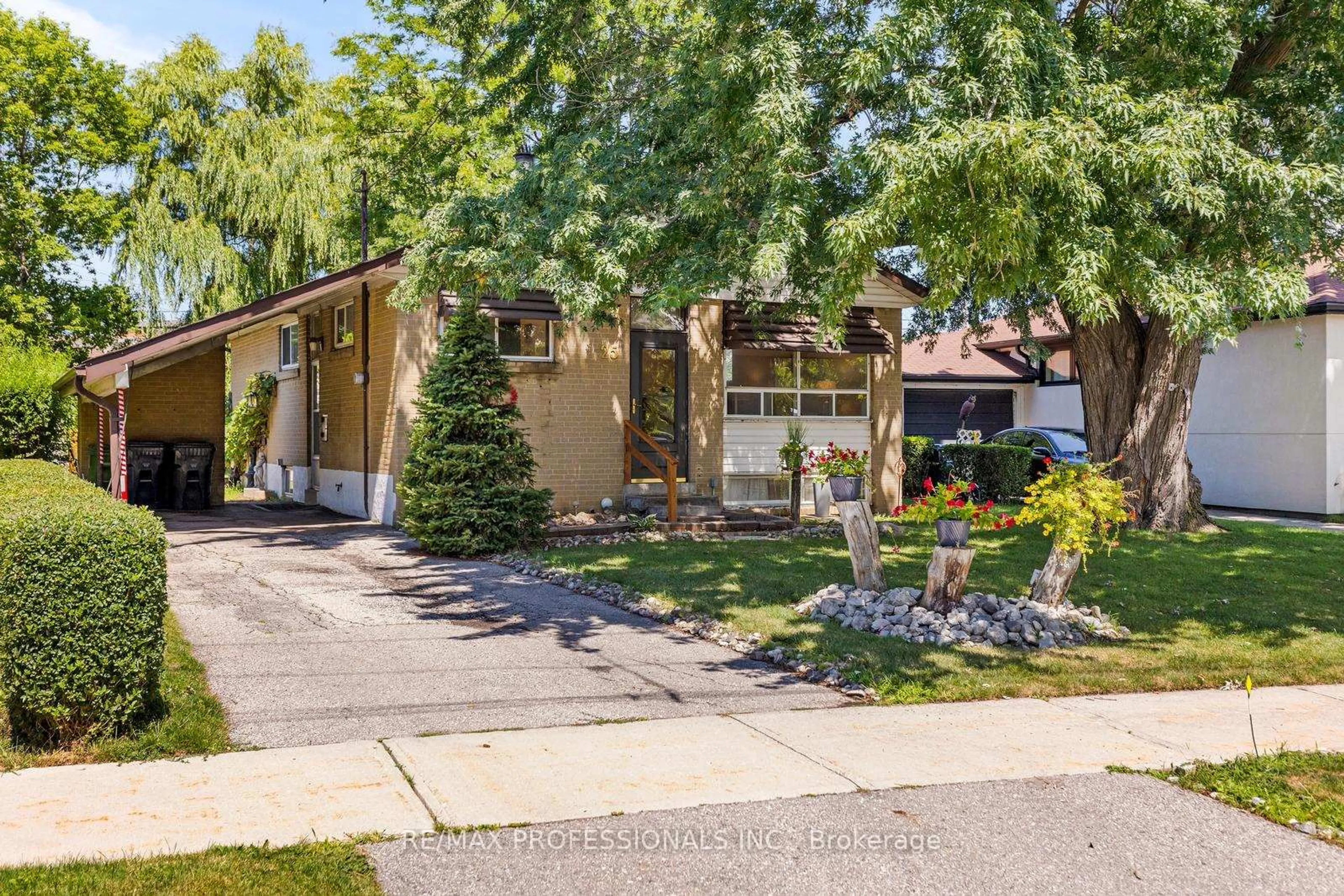 Unknown for 25 Hardwick Crt, Toronto Ontario M9C 4G5