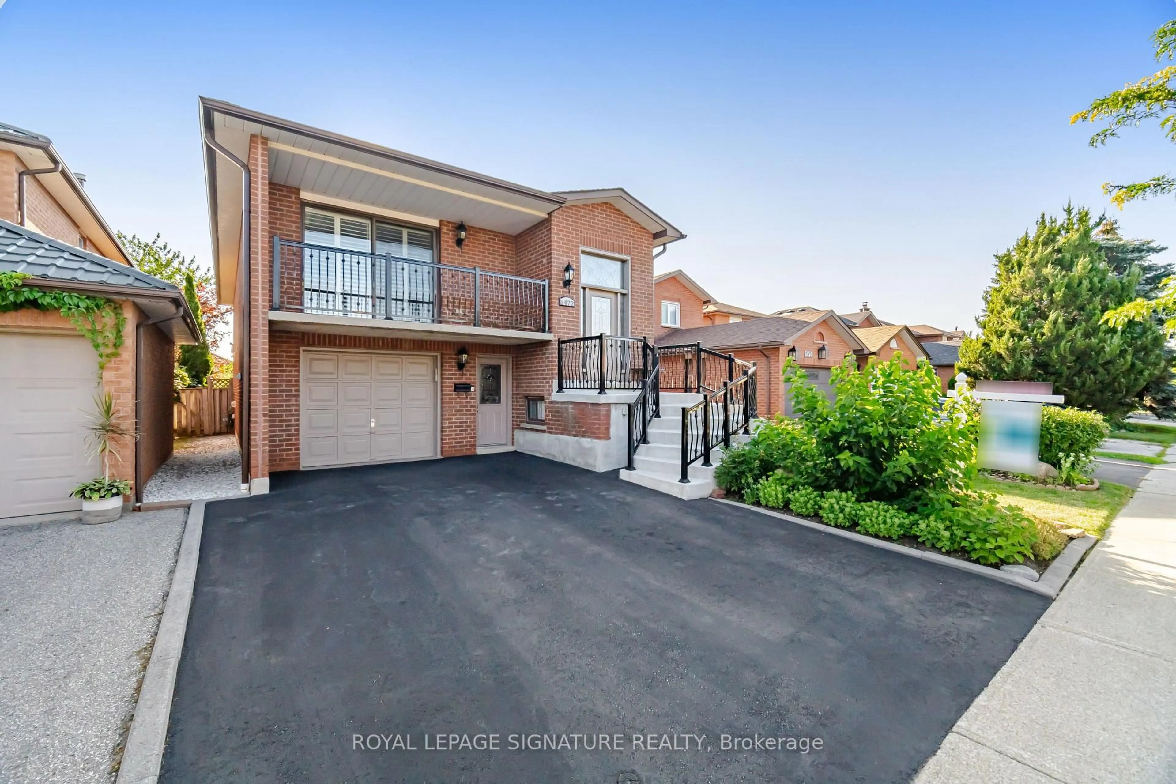 Home with brick exterior material, street for 5472 Bourget Dr, Mississauga Ontario L5R 3C9