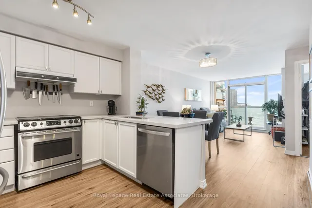 2565 Erin Centre Blvd #PH7, Mississauga 5