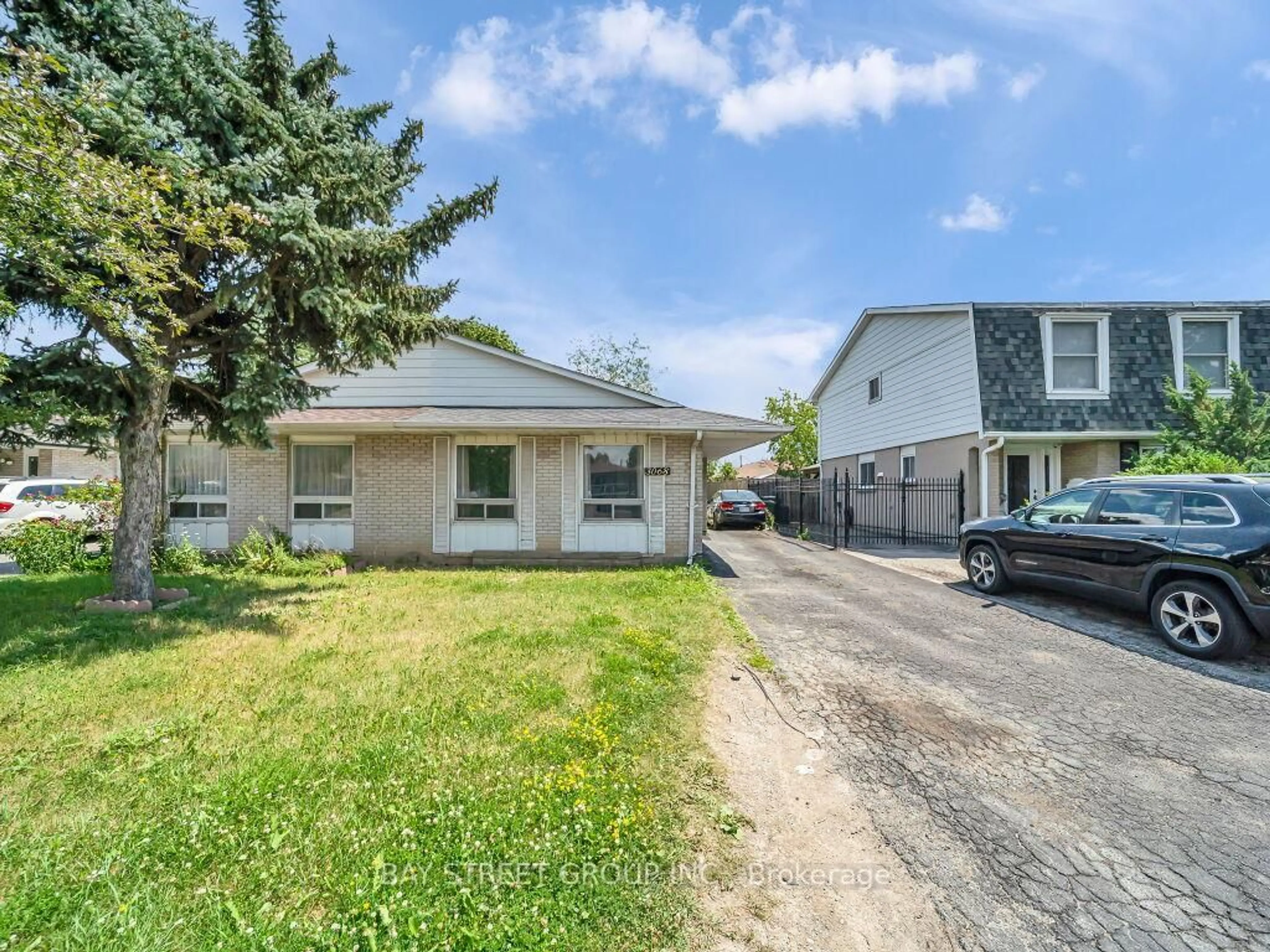 Unknown for 3068 Morning Star Dr, Mississauga Ontario L4T 1X2