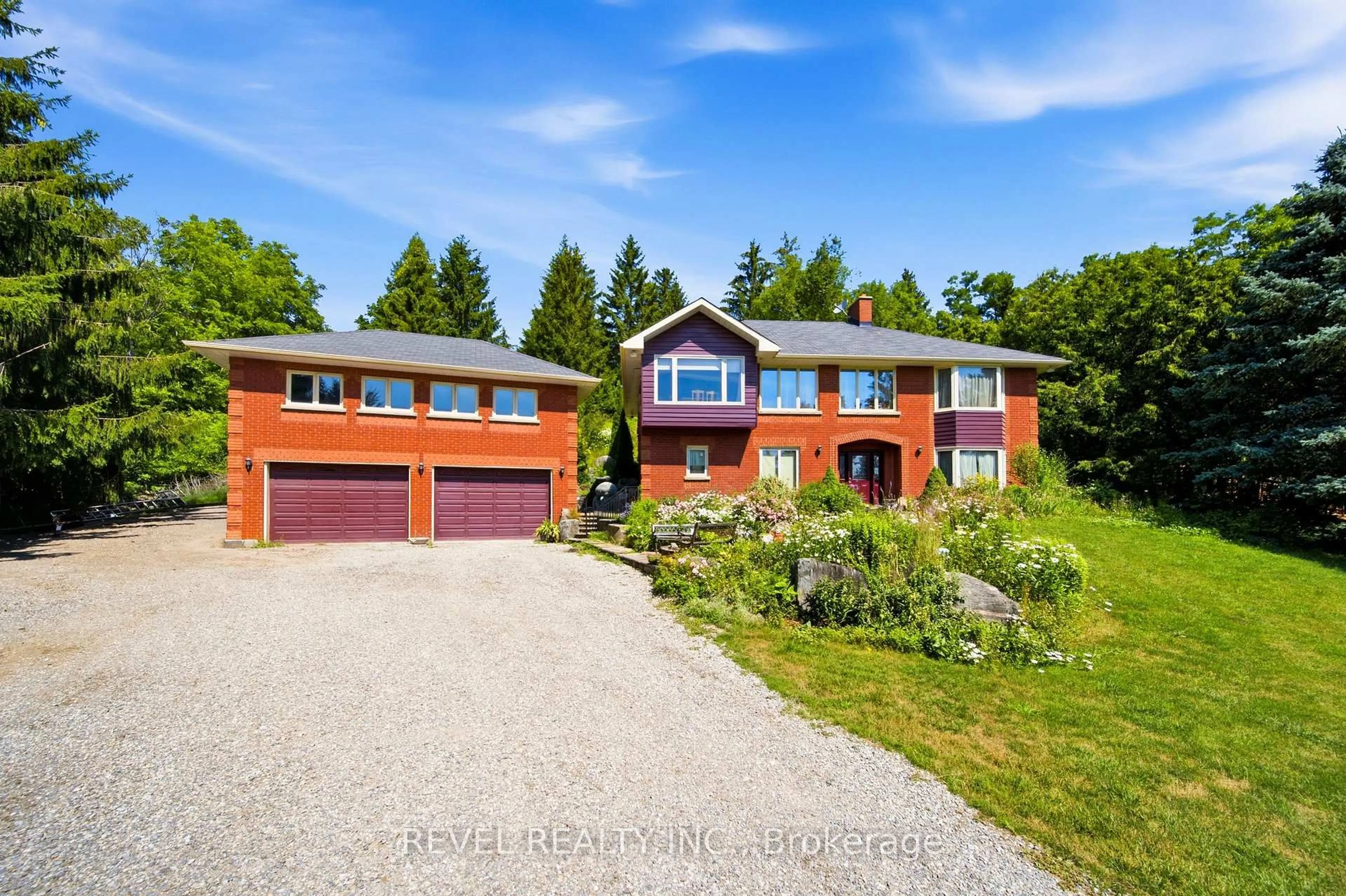 Home with brick exterior material, unknown for 3156 Escarpment Sdrd, Caledon Ontario L7K 1E6