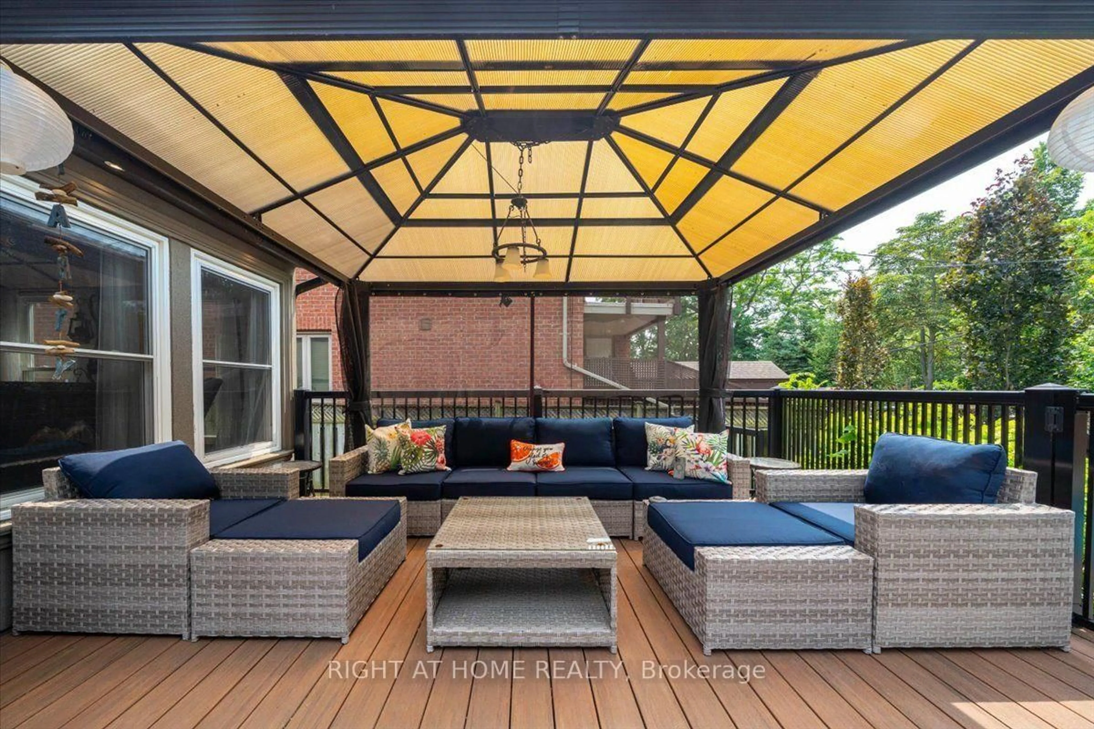 Patio, unknown for 188 Queens Ave, Toronto Ontario M8V 2N9