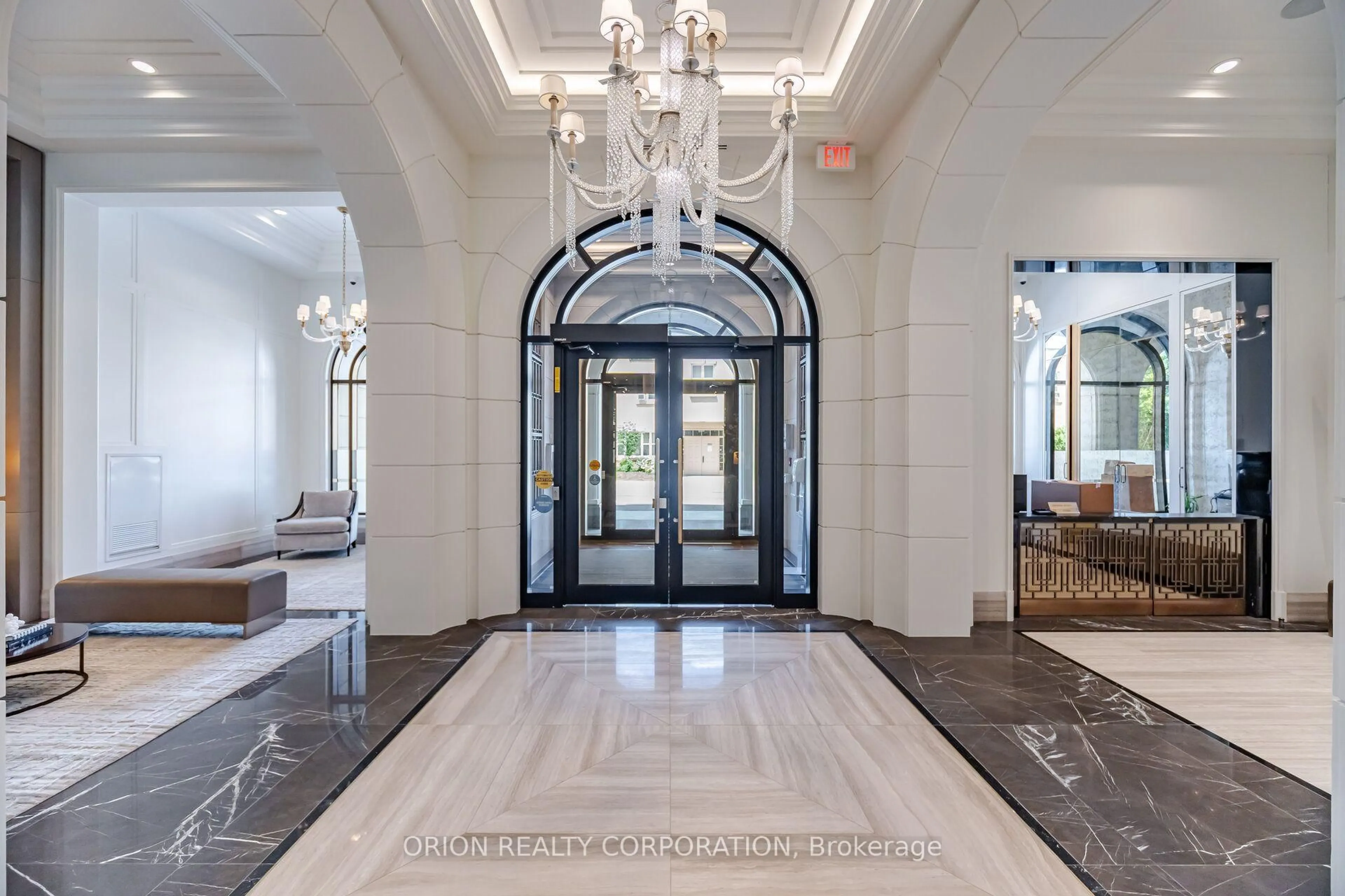 Indoor foyer for 300 Randall St #304, Oakville Ontario L6J 0G2