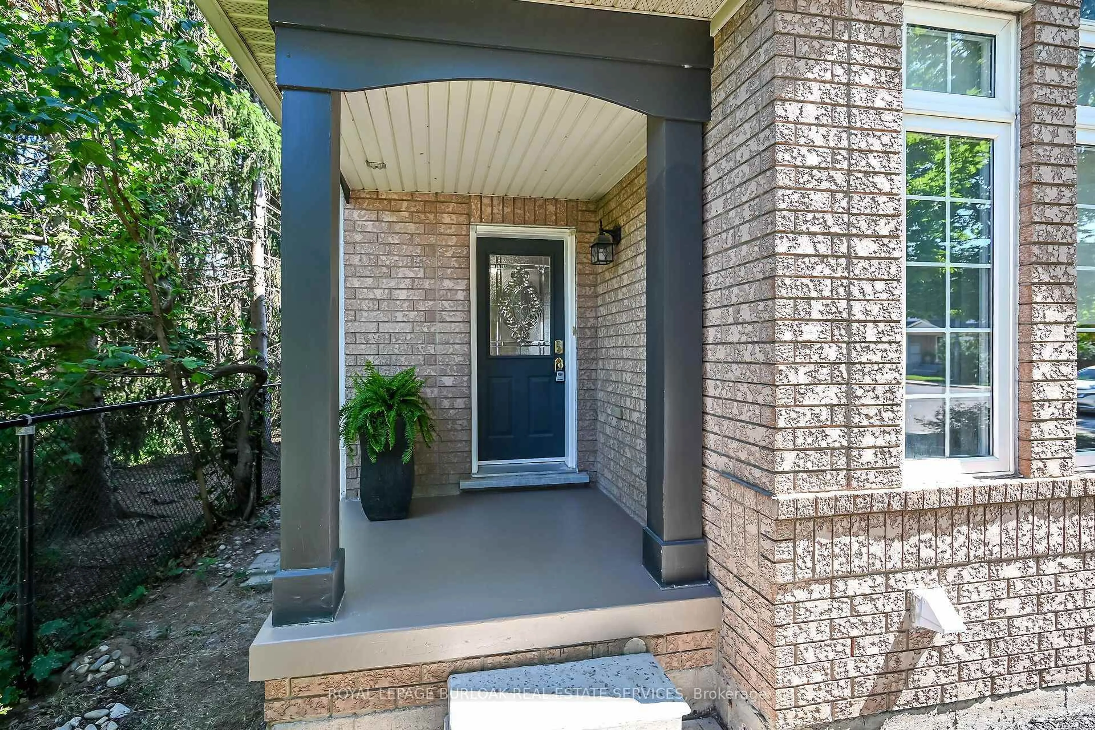 Unknown for 5660 Rosaline Rd, Burlington Ontario L7L 6T4