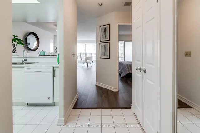 325 Webb Dr #707, Mississauga 3