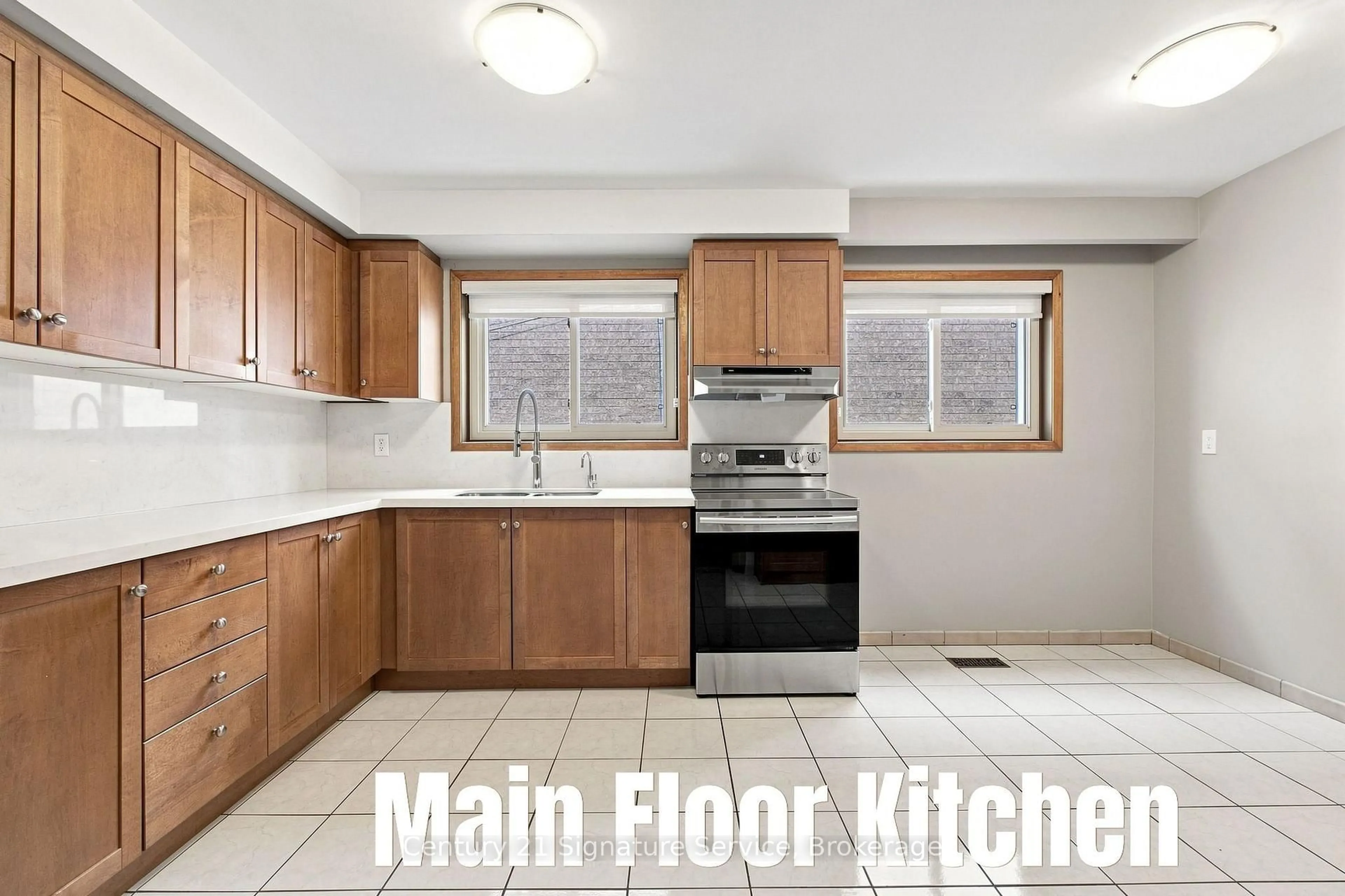 Open concept kitchen, ceramic/tile floor for 524 Silverthorn Ave, Toronto Ontario M6M 3H7