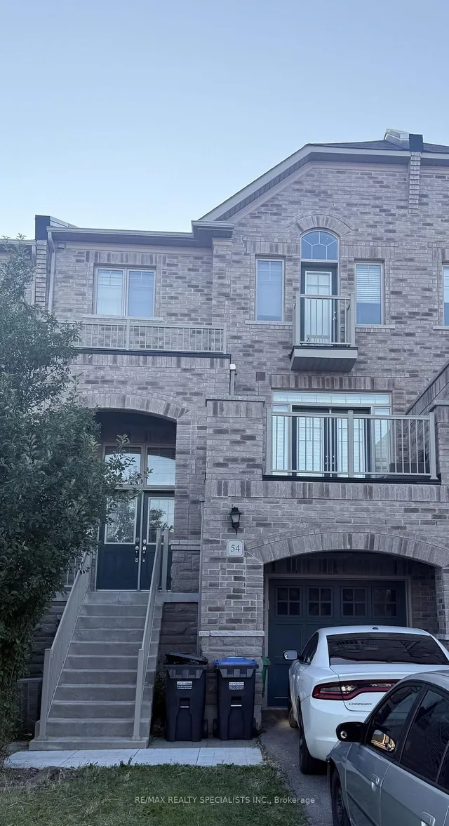 54 Chesterwood Cres, Brampton 2
