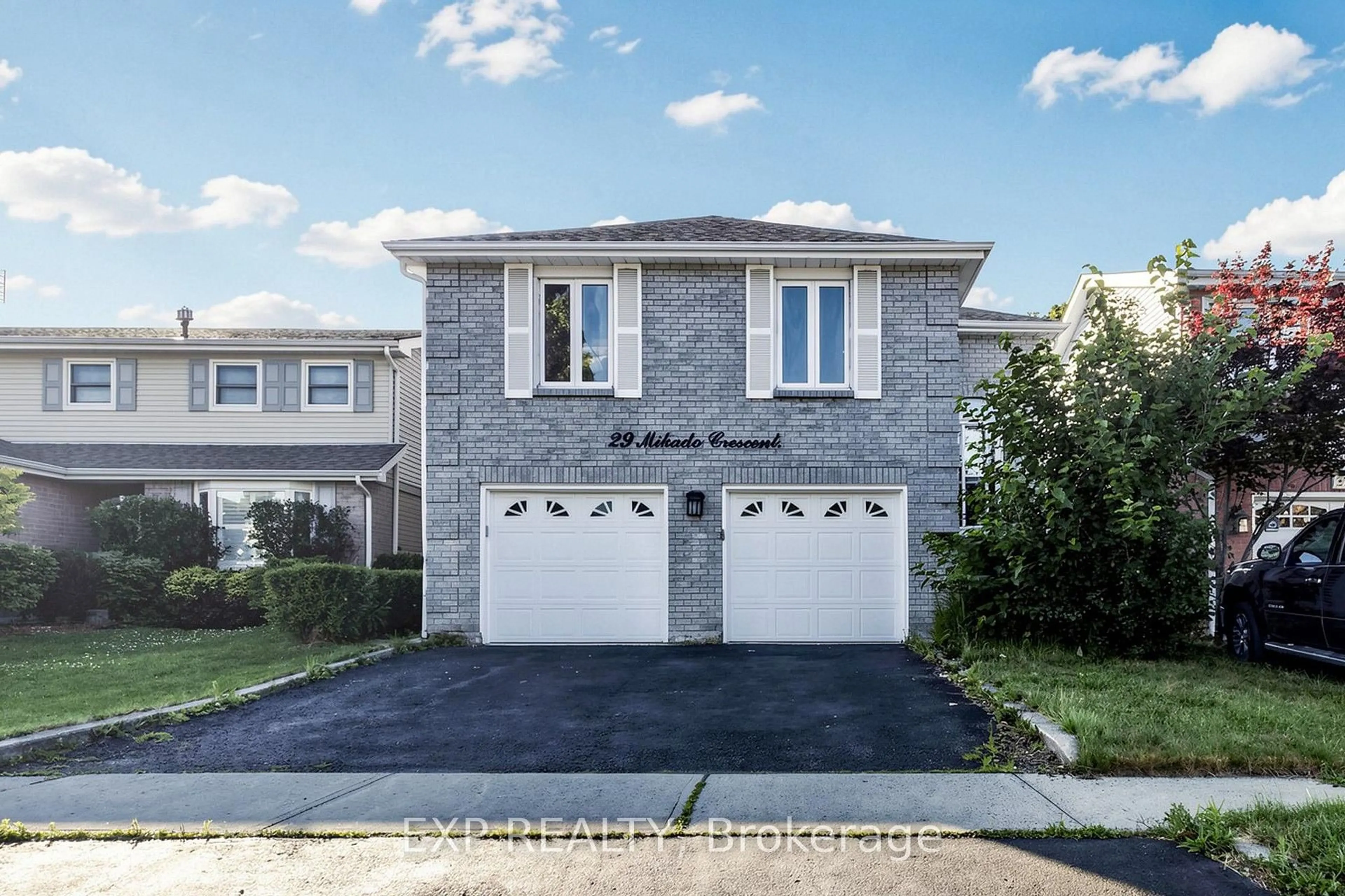 Unknown for 29 Mikado Cres, Brampton Ontario L6S 3R4