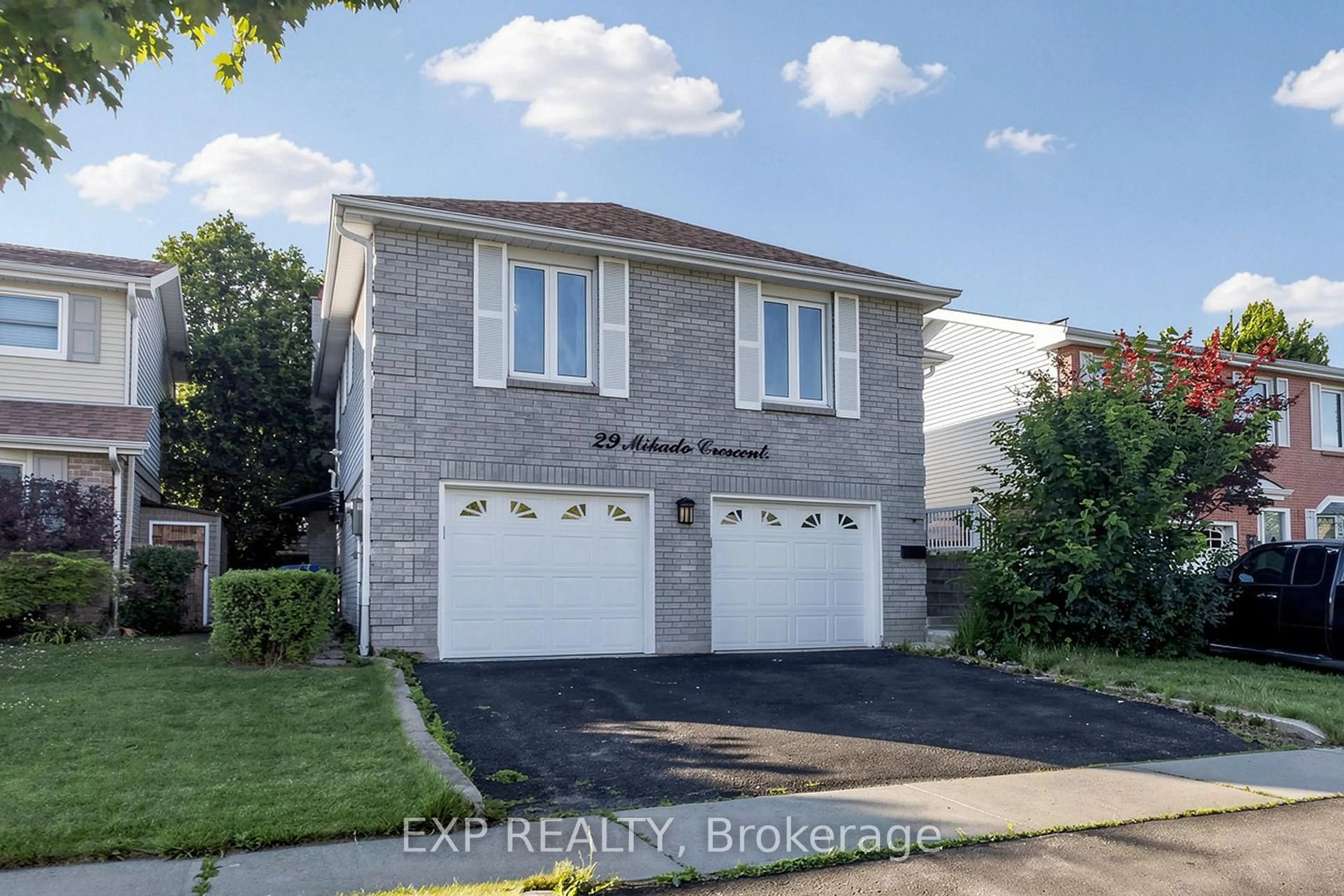 Unknown for 29 Mikado Cres, Brampton Ontario L6S 3R4