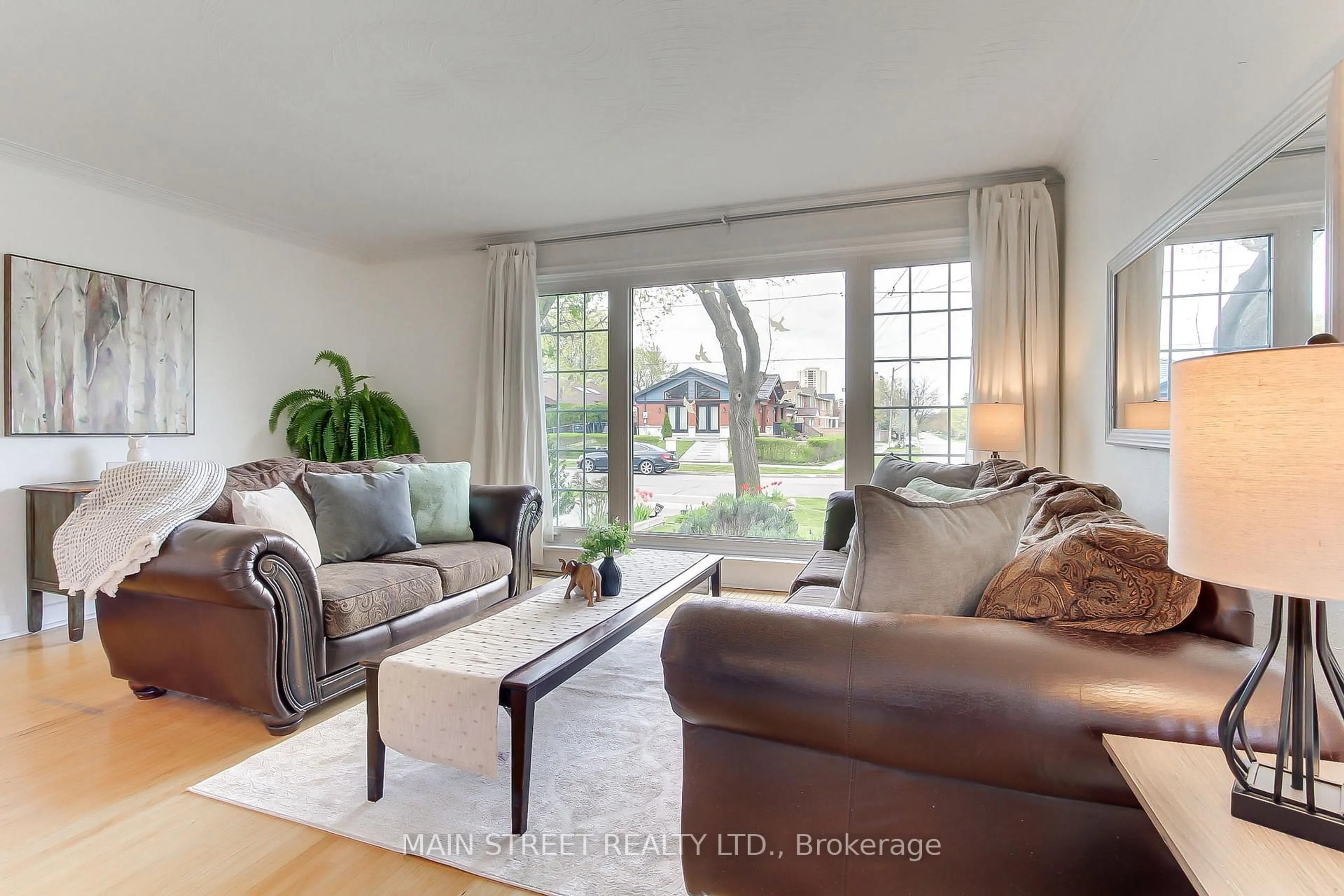 Living room with furniture, unknown for 14 Westhampton Dr, Toronto Ontario M9R 1X6