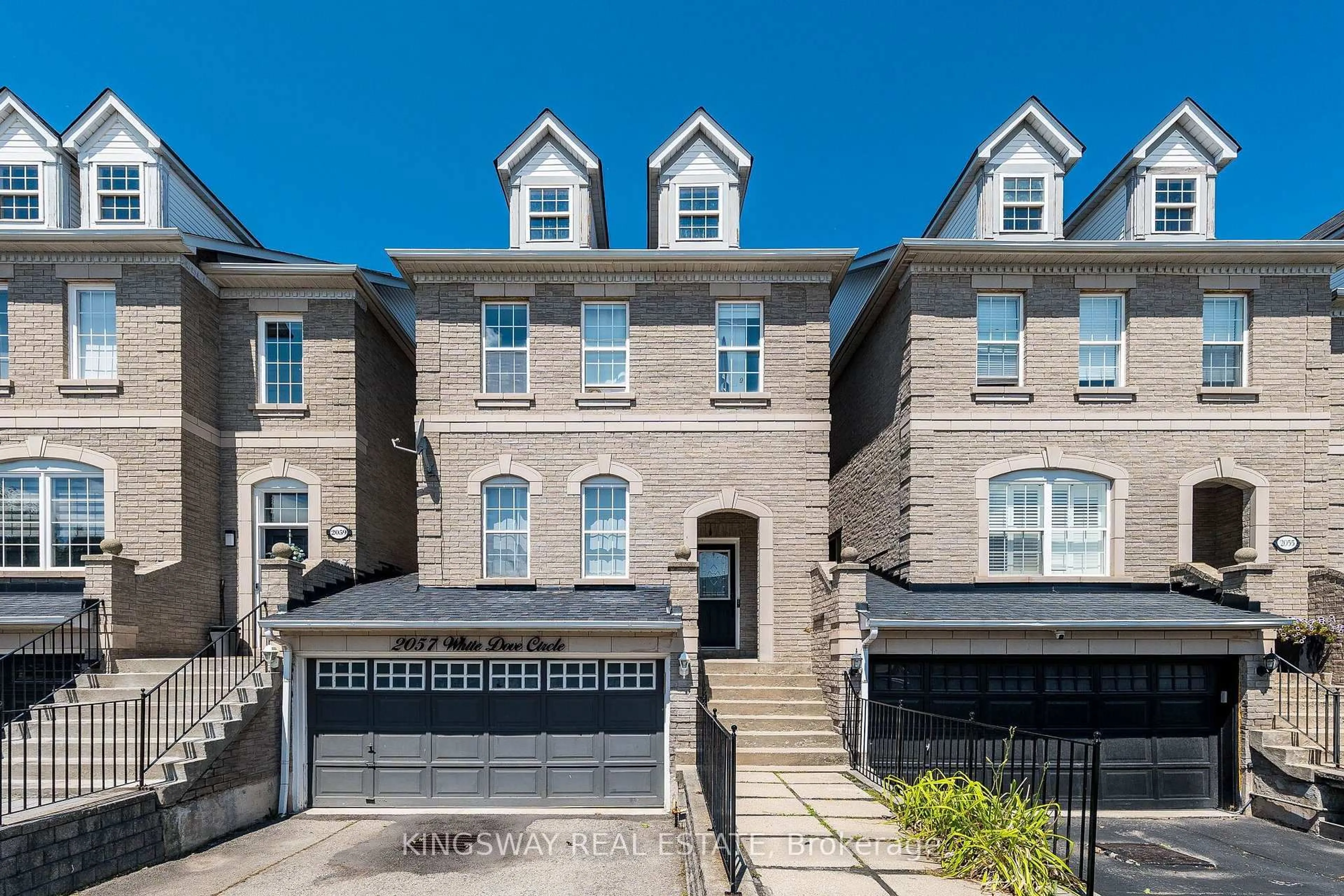 Home with brick exterior material, street for 2057 White Dove Circ, Oakville Ontario L6M 3R7