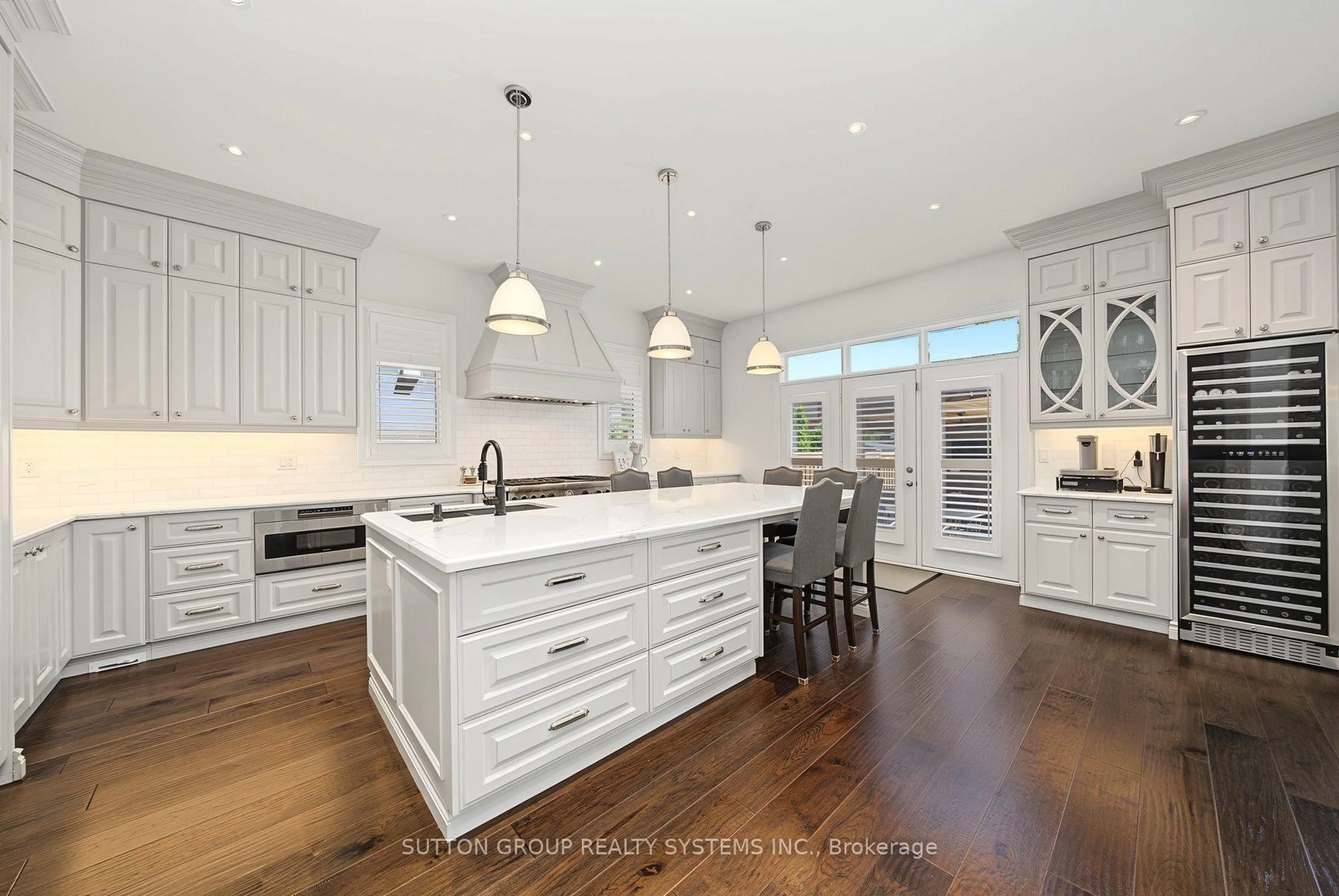 Open concept kitchen, unknown for 66 Natalie Way, Oakville Ontario L6H 0V4