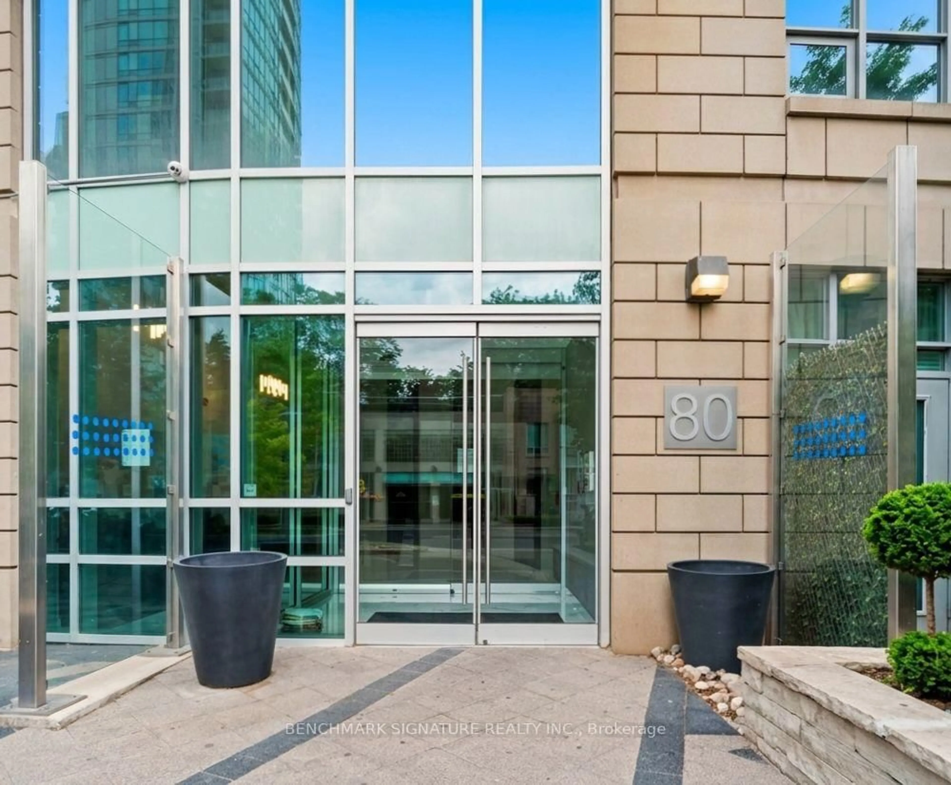 Indoor foyer for 80 Absolute Ave #1403, Mississauga Ontario L4Z 0A5