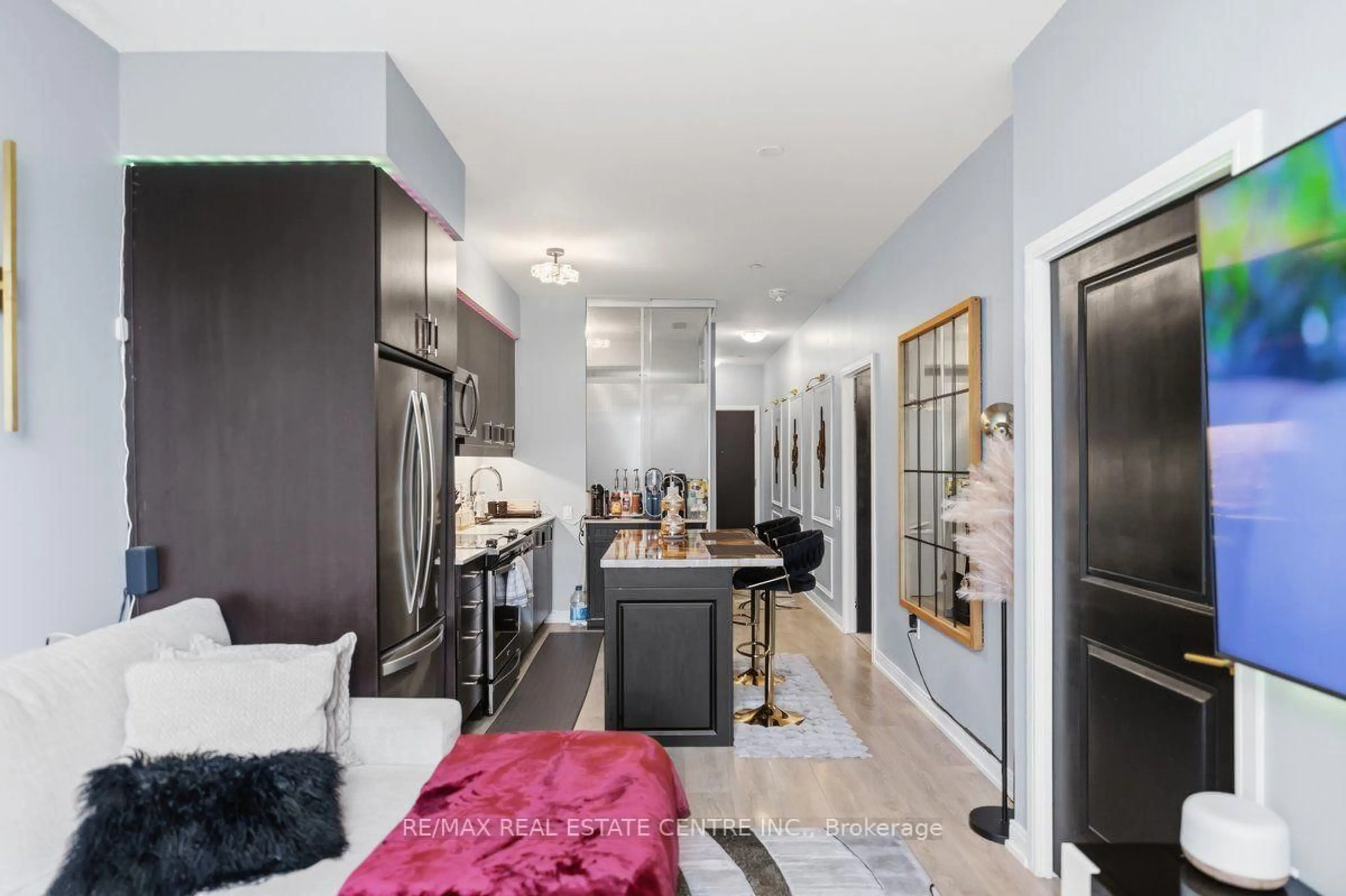 Open concept kitchen, unknown for 8 Nahani Way 304 Way, Mississauga Ontario L4Z 4J8