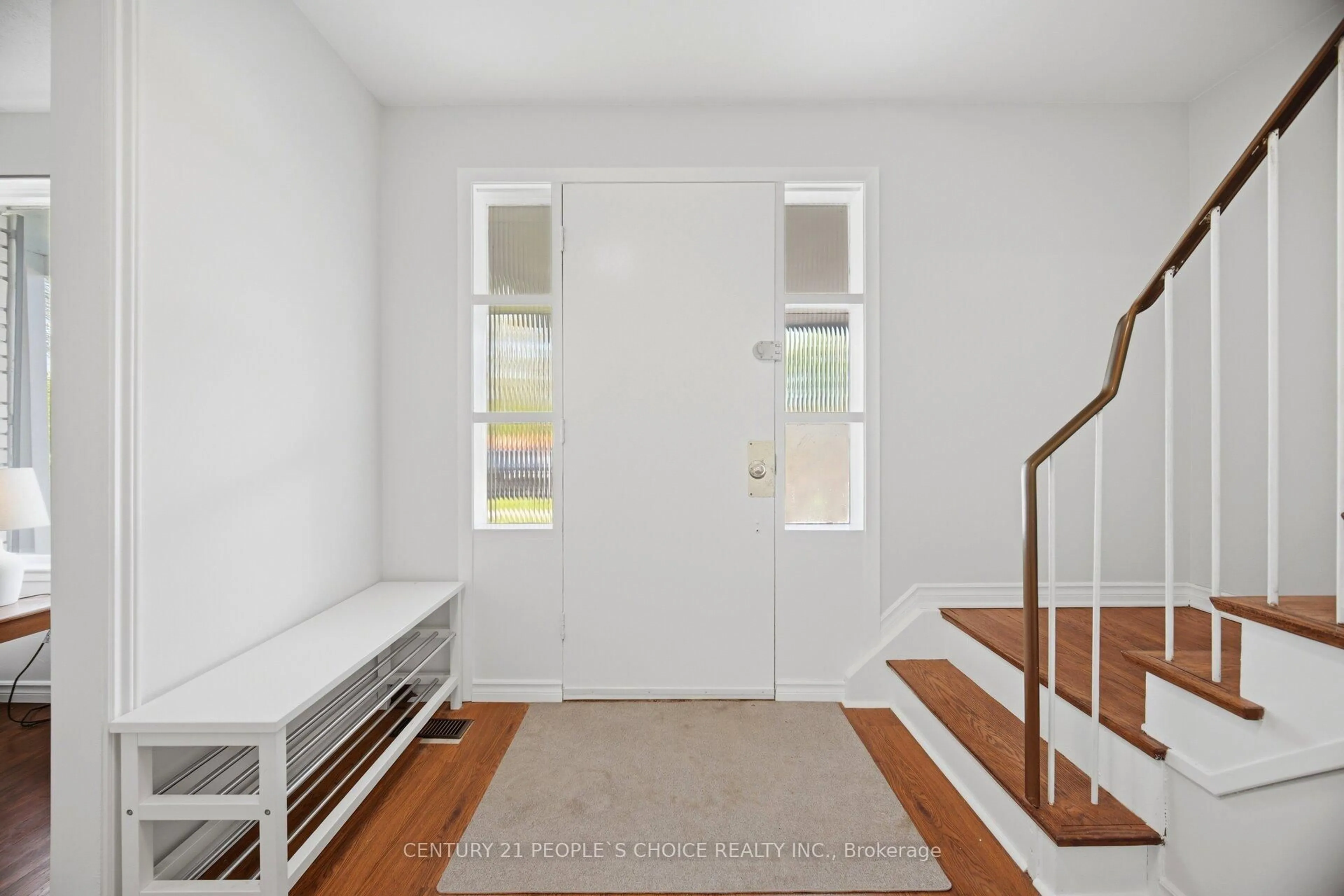 Indoor entryway for 4 Furness Cres, Toronto Ontario M9V 3V1