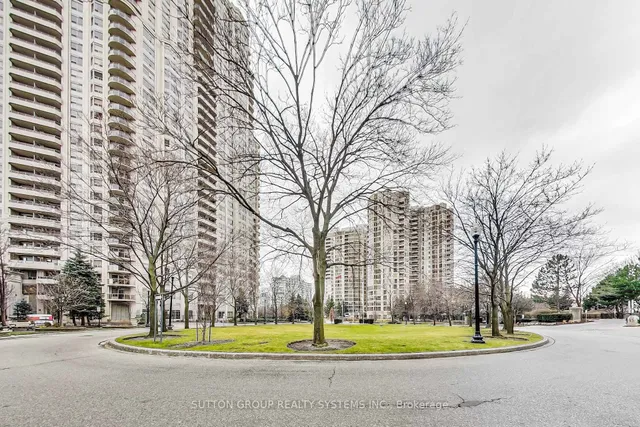 45 Kingsbridge Garden Circ #3307, Mississauga 3