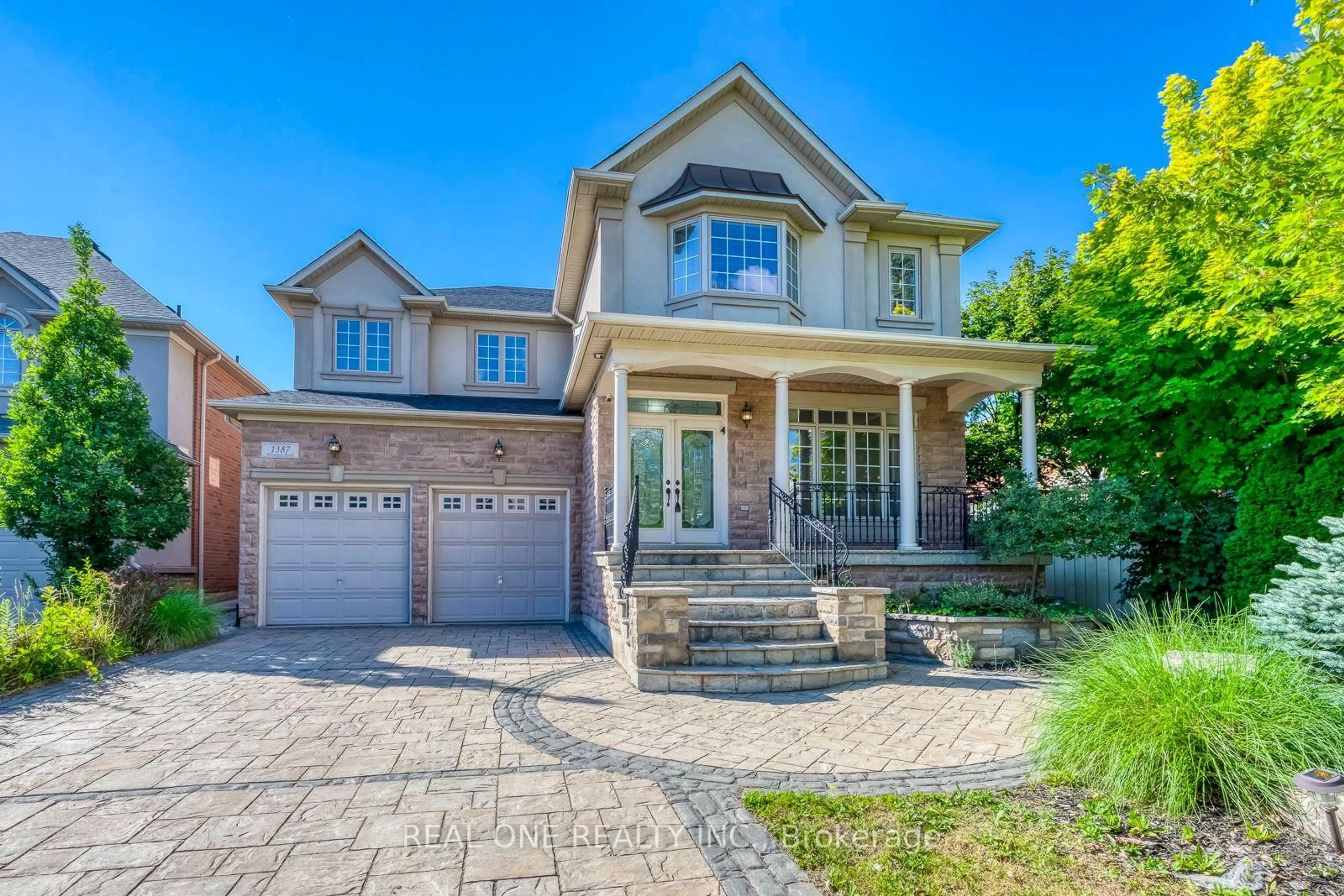 Home with brick exterior material, street for 1387 Ferncrest Rd, Oakville Ontario L6H 7W2