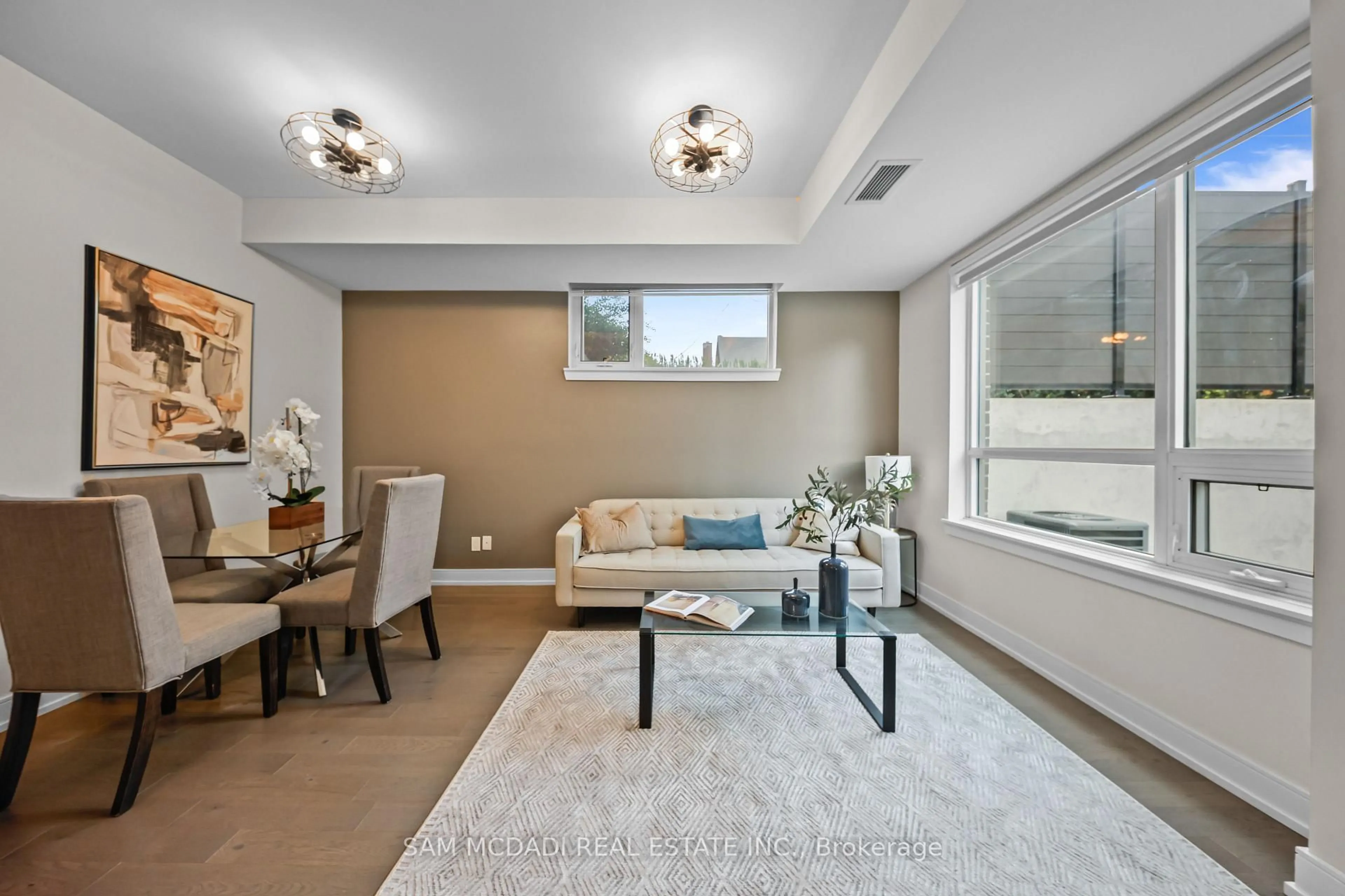 Living room with furniture, unknown for 670 Atwater Ave #1, Mississauga Ontario L5G 0B6