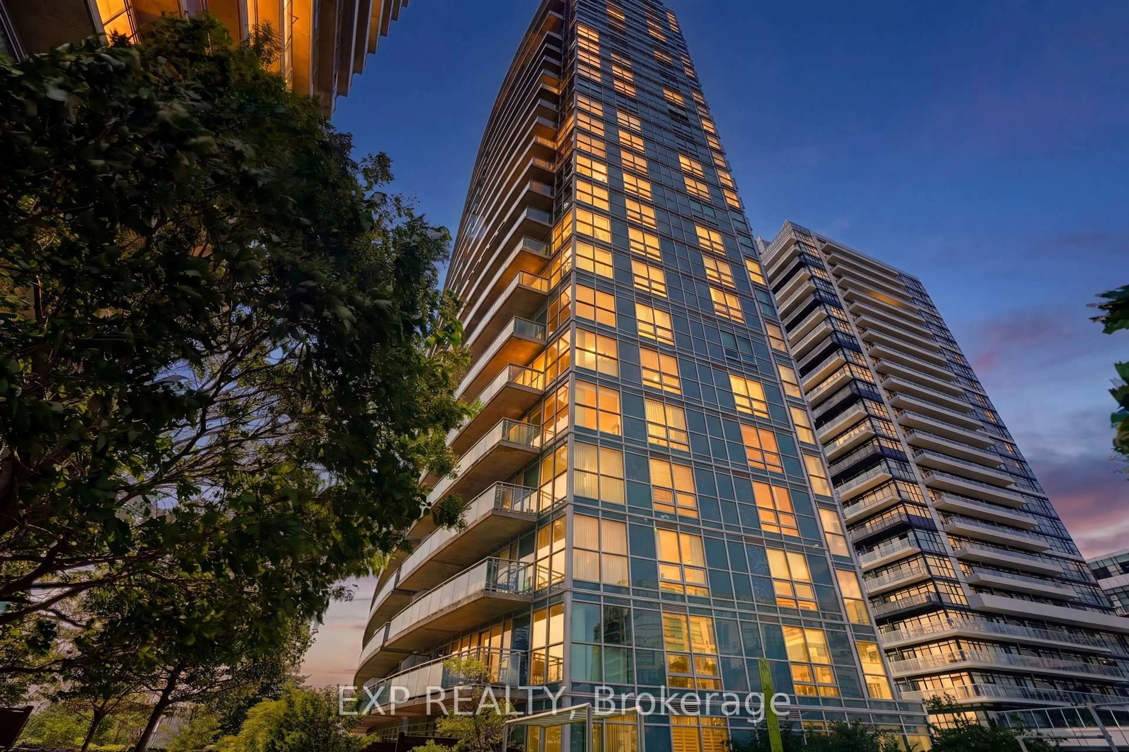 Unknown for 155 Legion Rd #813, Toronto Ontario M8Y 0A7