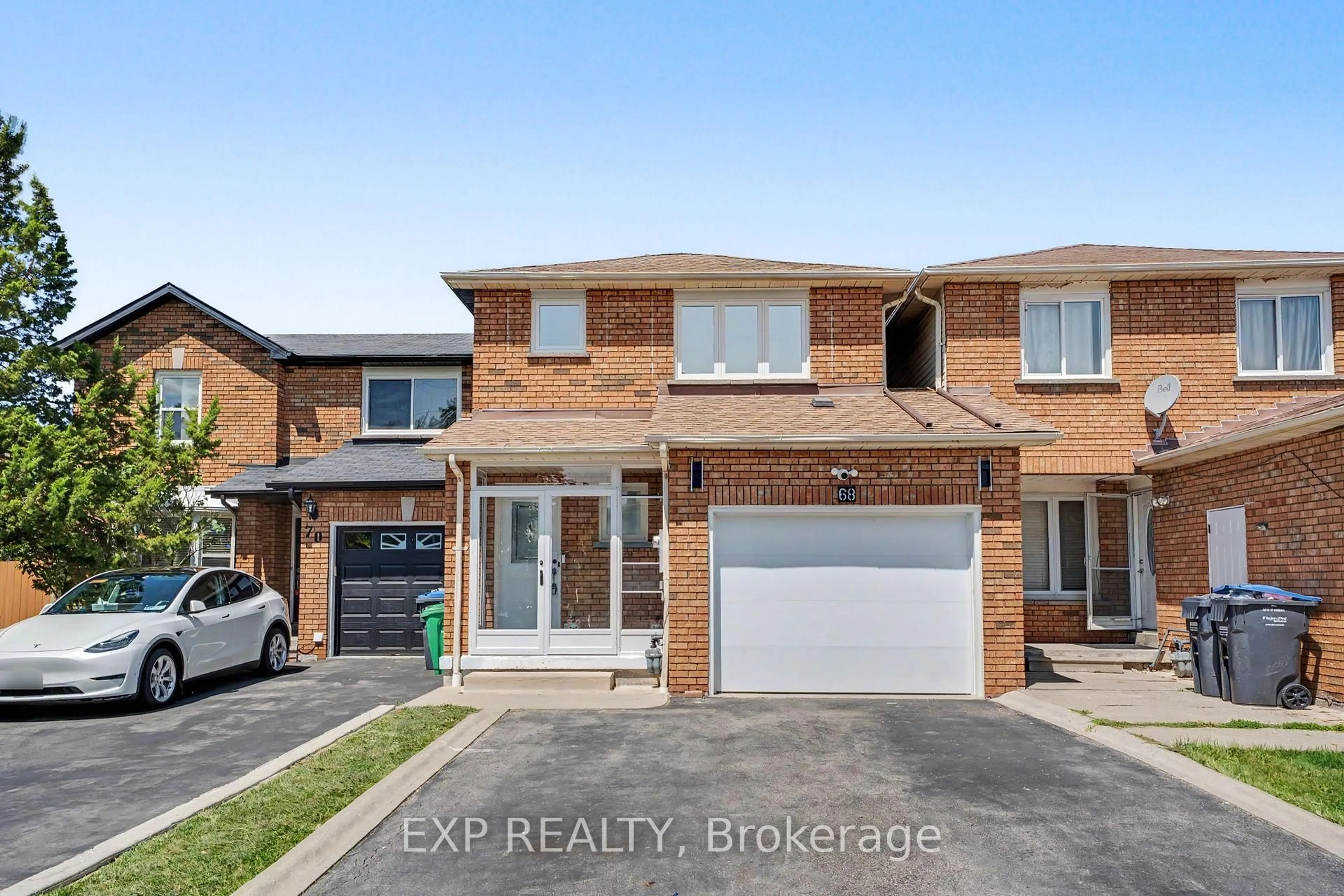 Home with brick exterior material, street for 68 Tulip Dr, Brampton Ontario L6Y 3W7