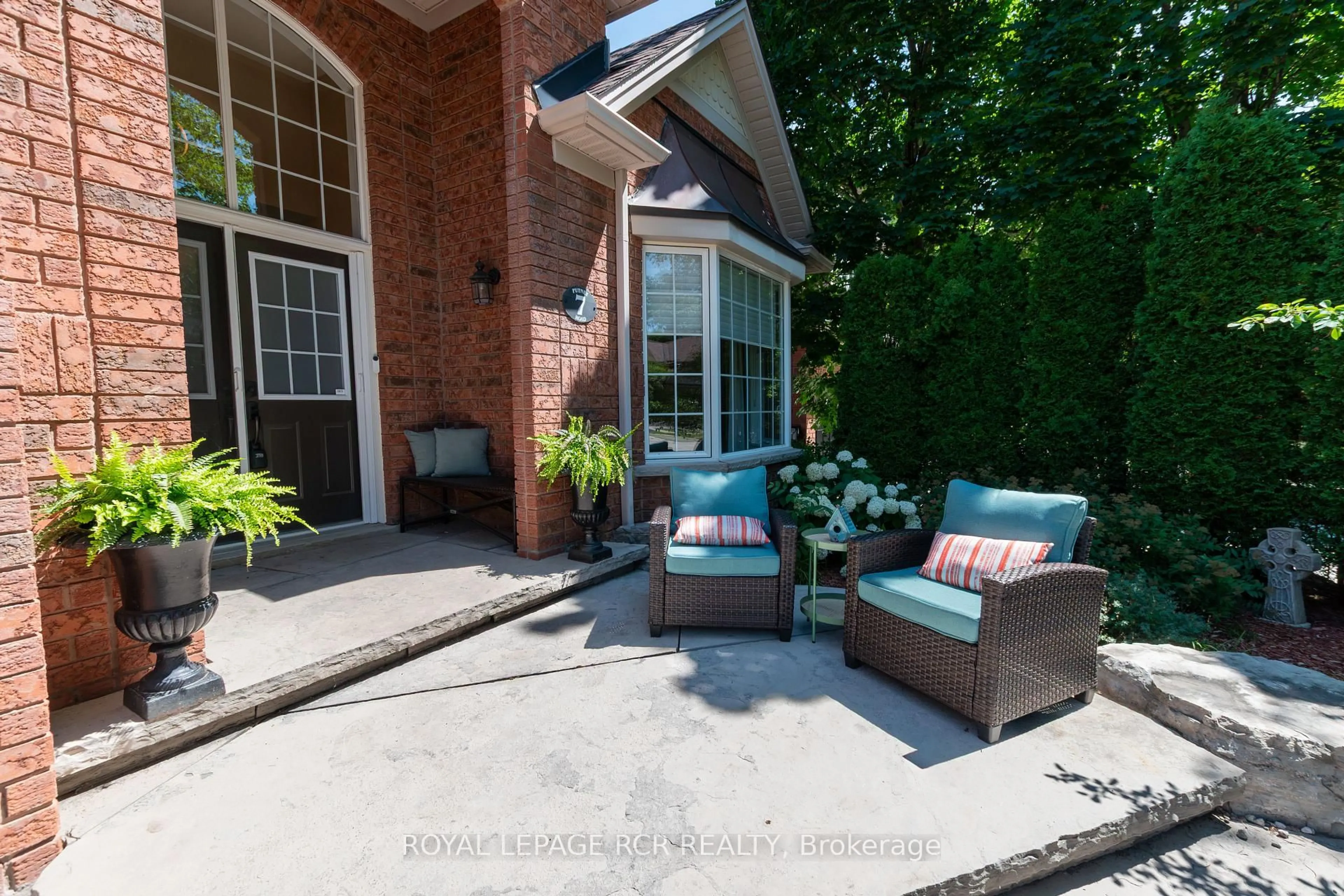 Patio, unknown for 7 Putney Rd, Caledon Ontario L7C 1R4