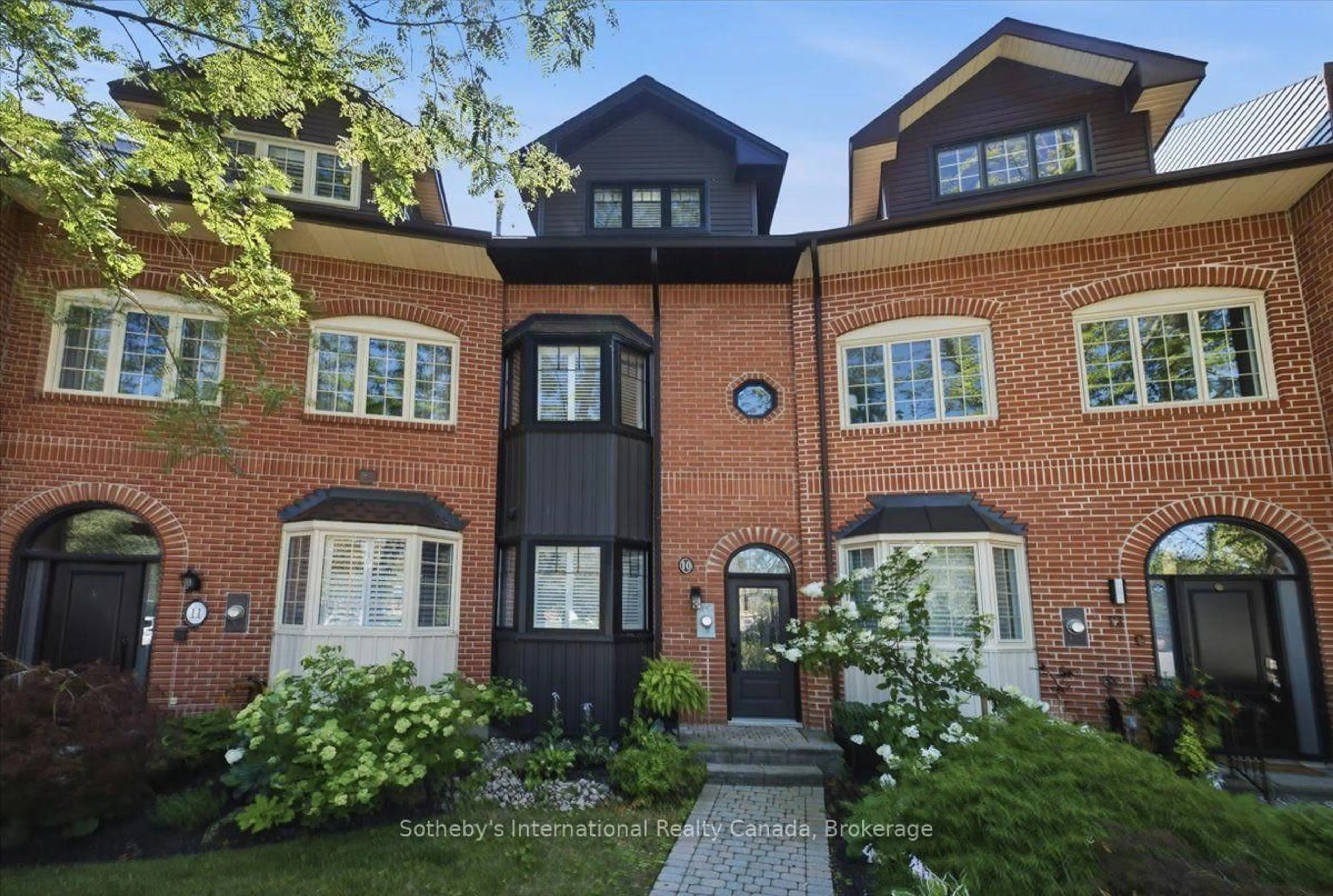 Home with brick exterior material, street for 10 Southwind Terr, Oakville Ontario L6L 6K5