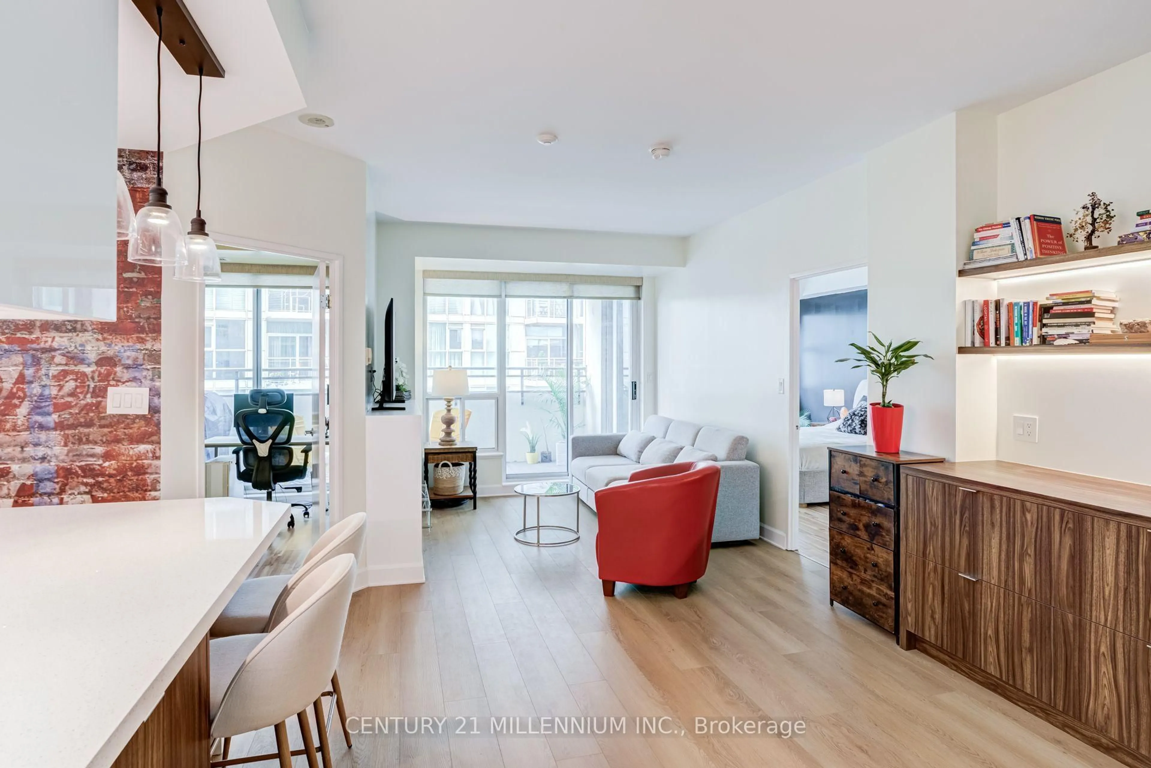 Living room with furniture, wood/laminate floor for 88 Palace Pier Crt #506, Toronto Ontario M8V 4C2