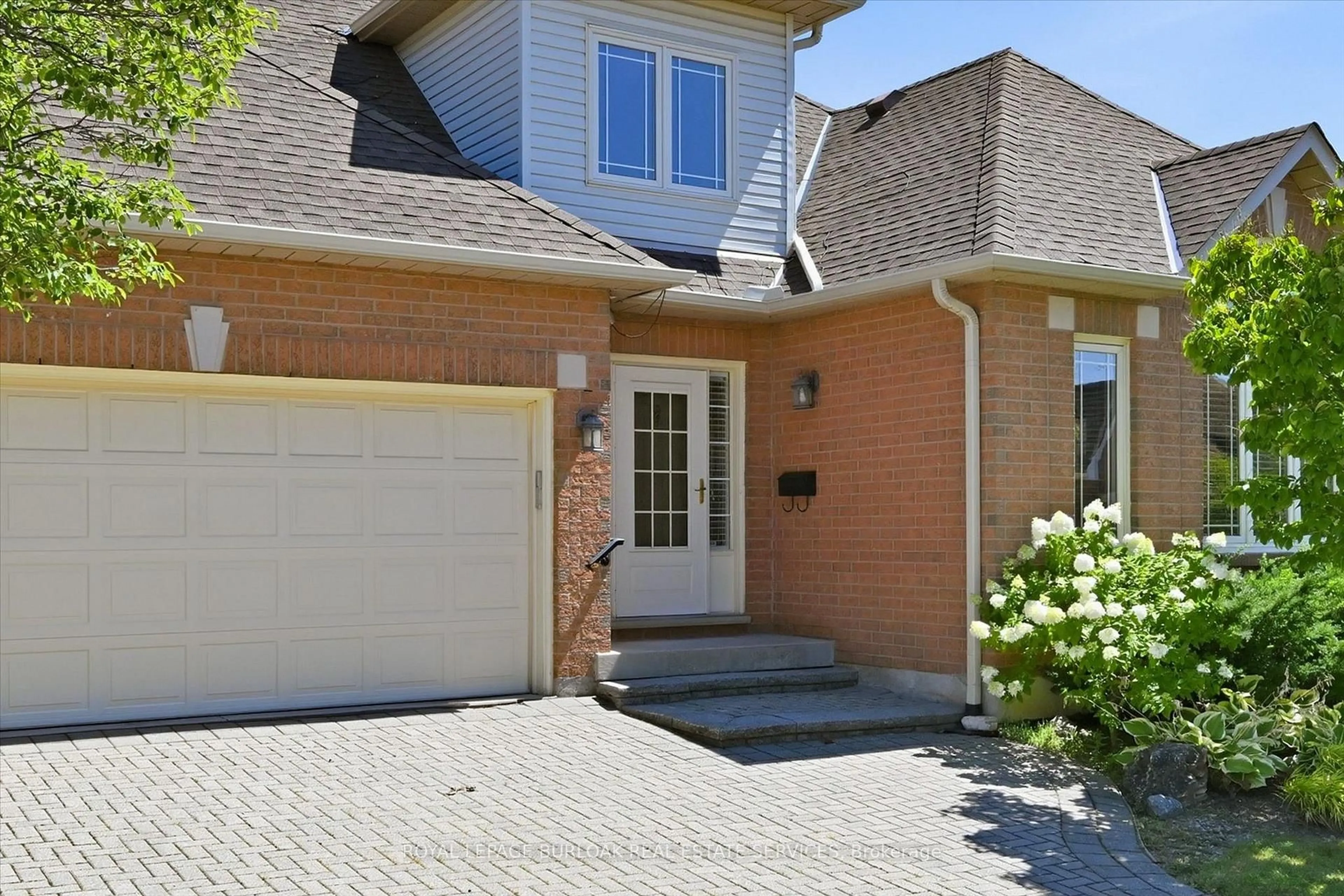 Home with brick exterior material, street for 1150 Skyview Dr #47, Burlington Ontario L7P 4X5