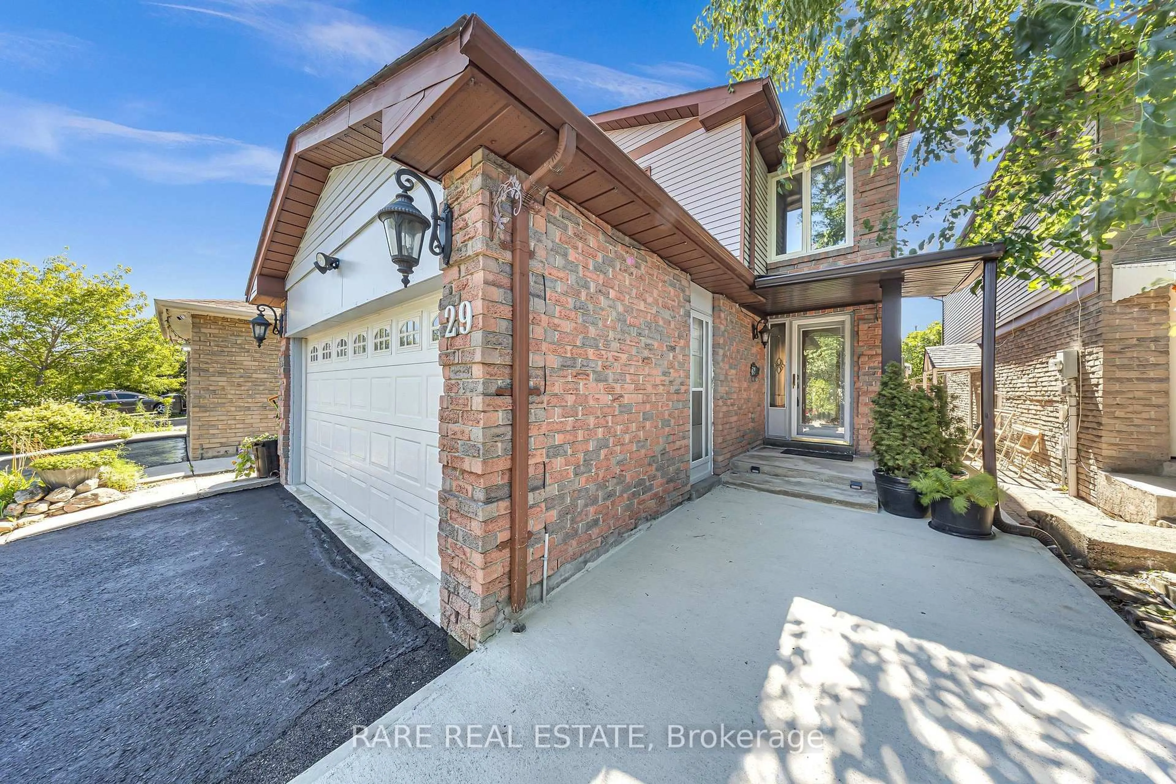 Home with brick exterior material, street for 29 Abelard Ave, Brampton Ontario L6Y 2K7