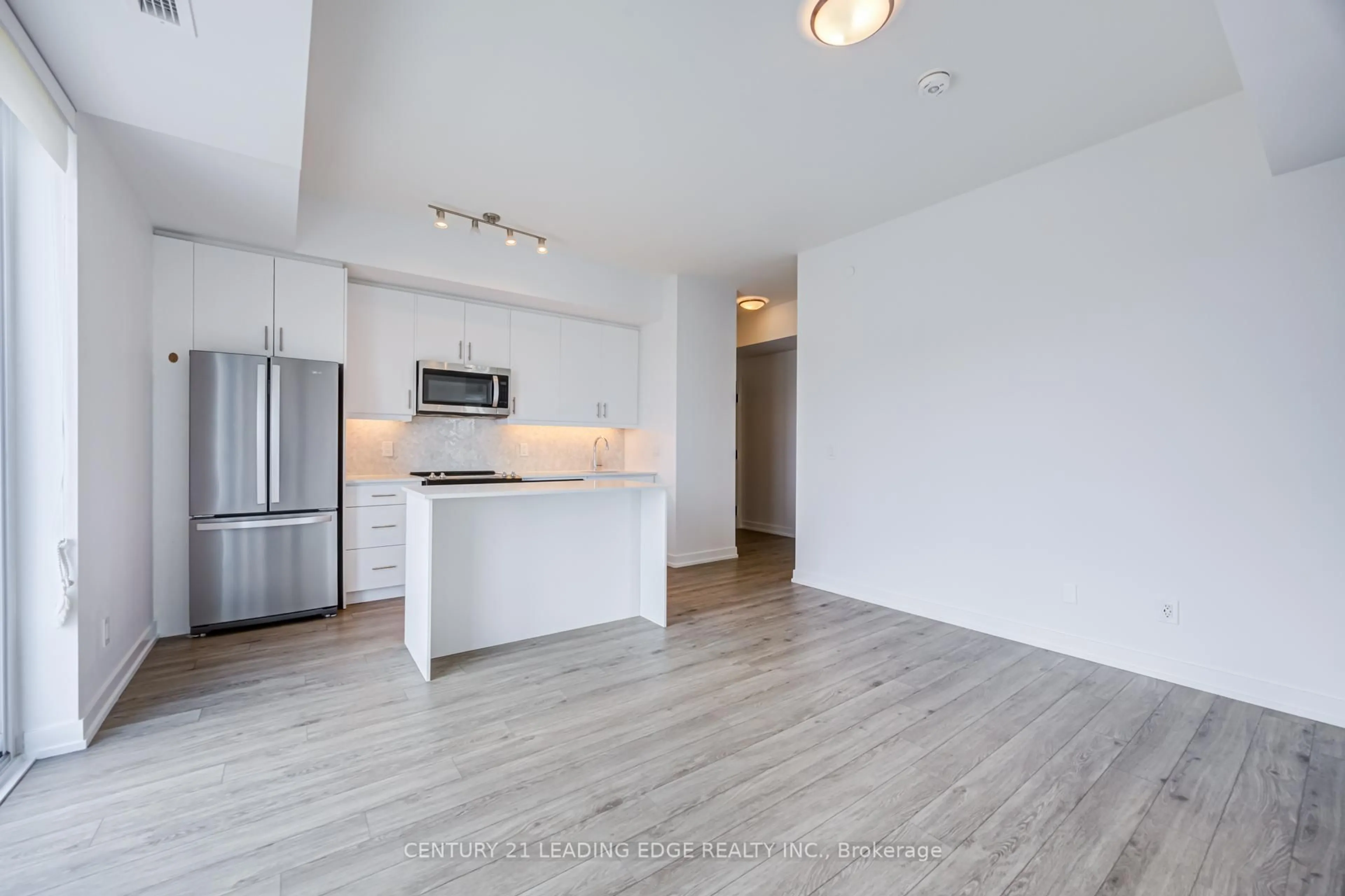 Open concept kitchen, unknown for 335 Wheat Boom Dr #2002, Oakville Ontario L6H 7Y1