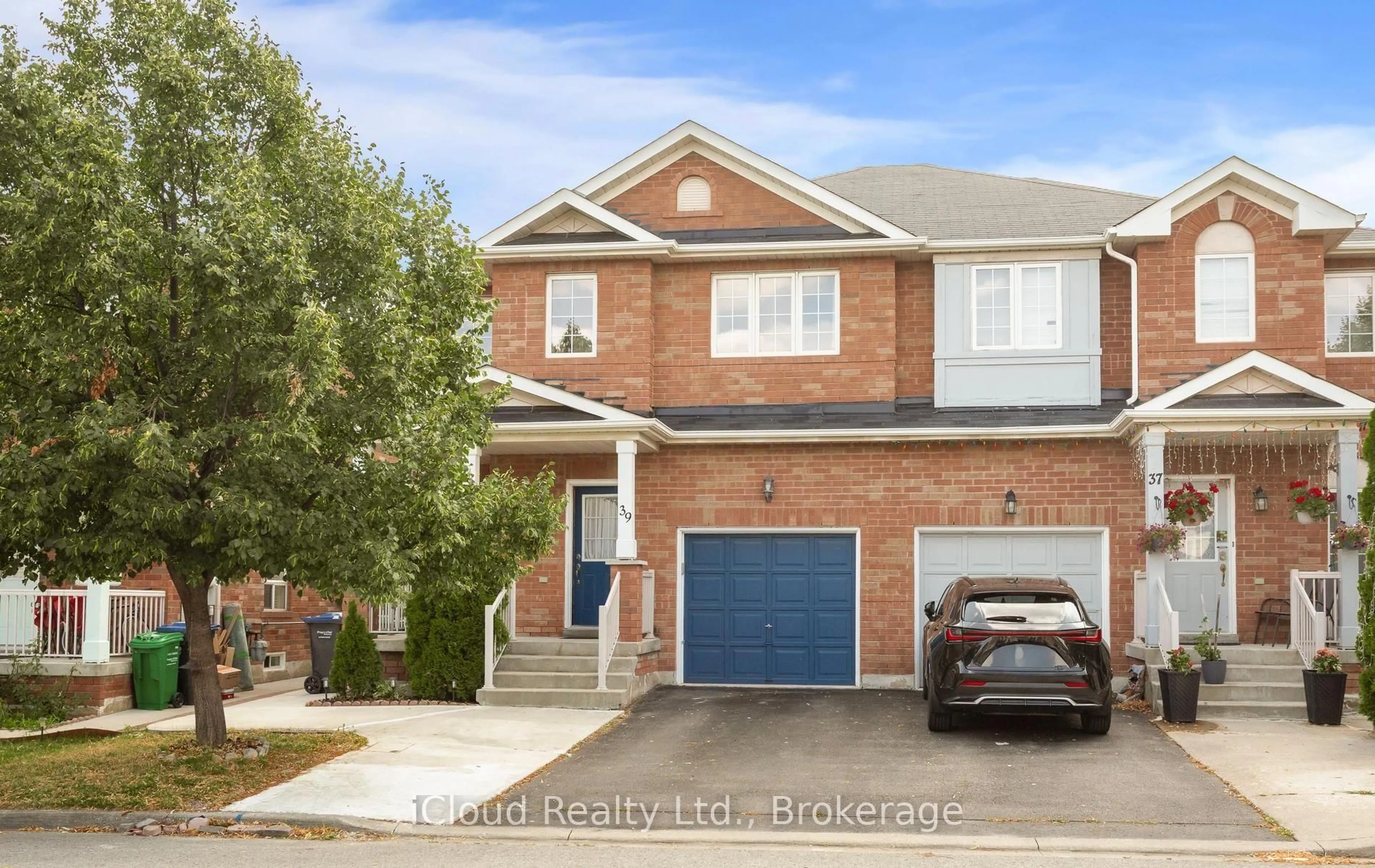 Home with brick exterior material, street for 39 Flurry Circ, Brampton Ontario L6X 0S7