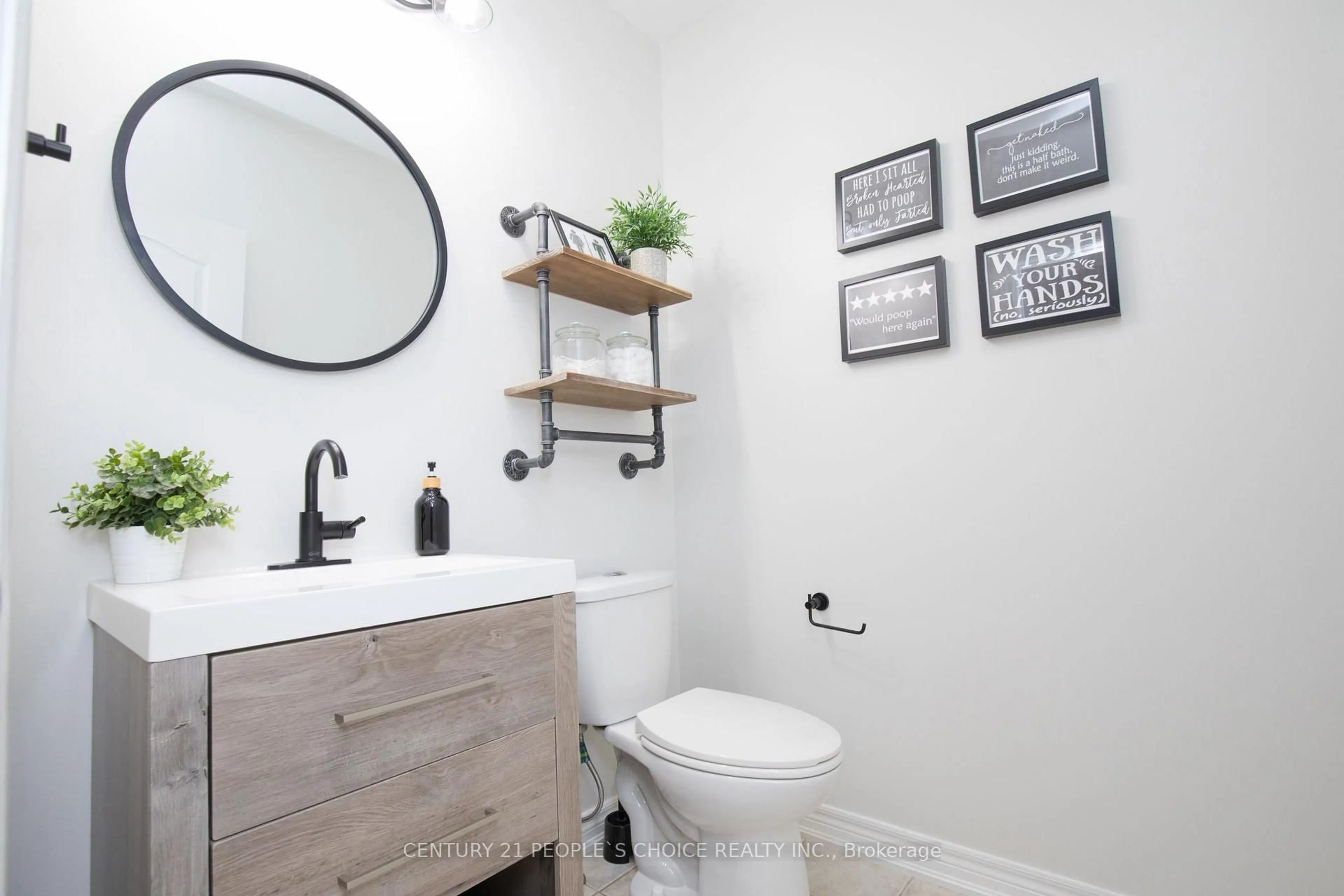 Contemporary bathroom, ceramic/tile floor for 8 Calm Waters Cres, Brampton Ontario L6V 4R9
