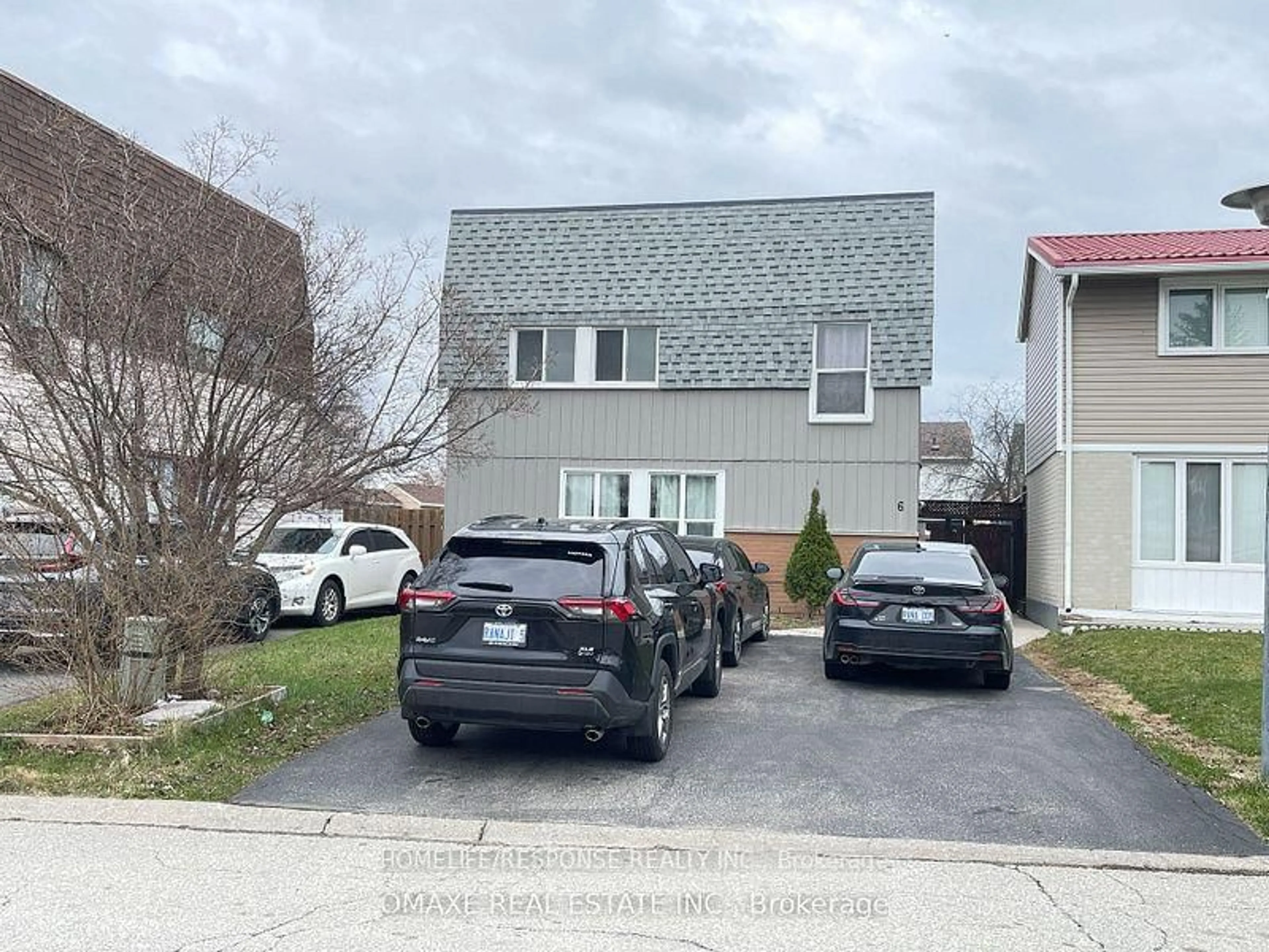 A pic from outside/outdoor area/front of a property/back of a property/a pic from drone, street for 6 GOLD FINCH Crt, Brampton Ontario L6S 2K7