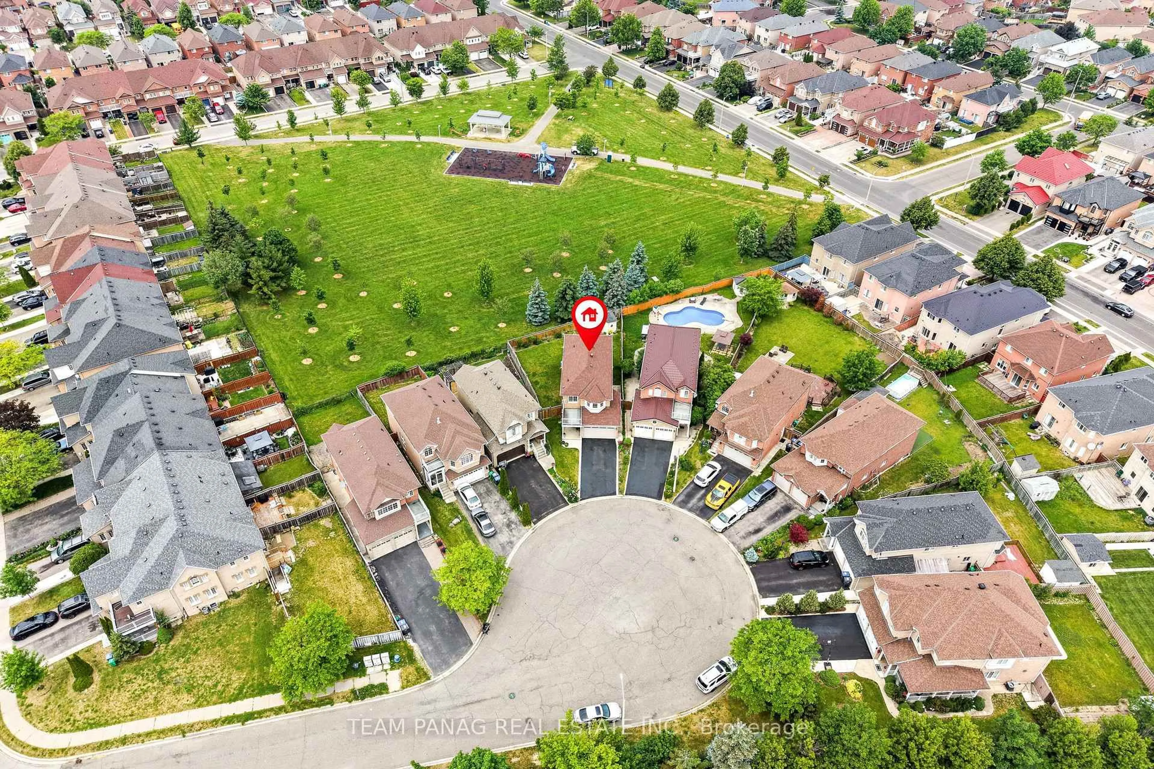 A pic from outside/outdoor area/front of a property/back of a property/a pic from drone, street for 12 Stirrup Crt, Brampton Ontario L6X 4Y1