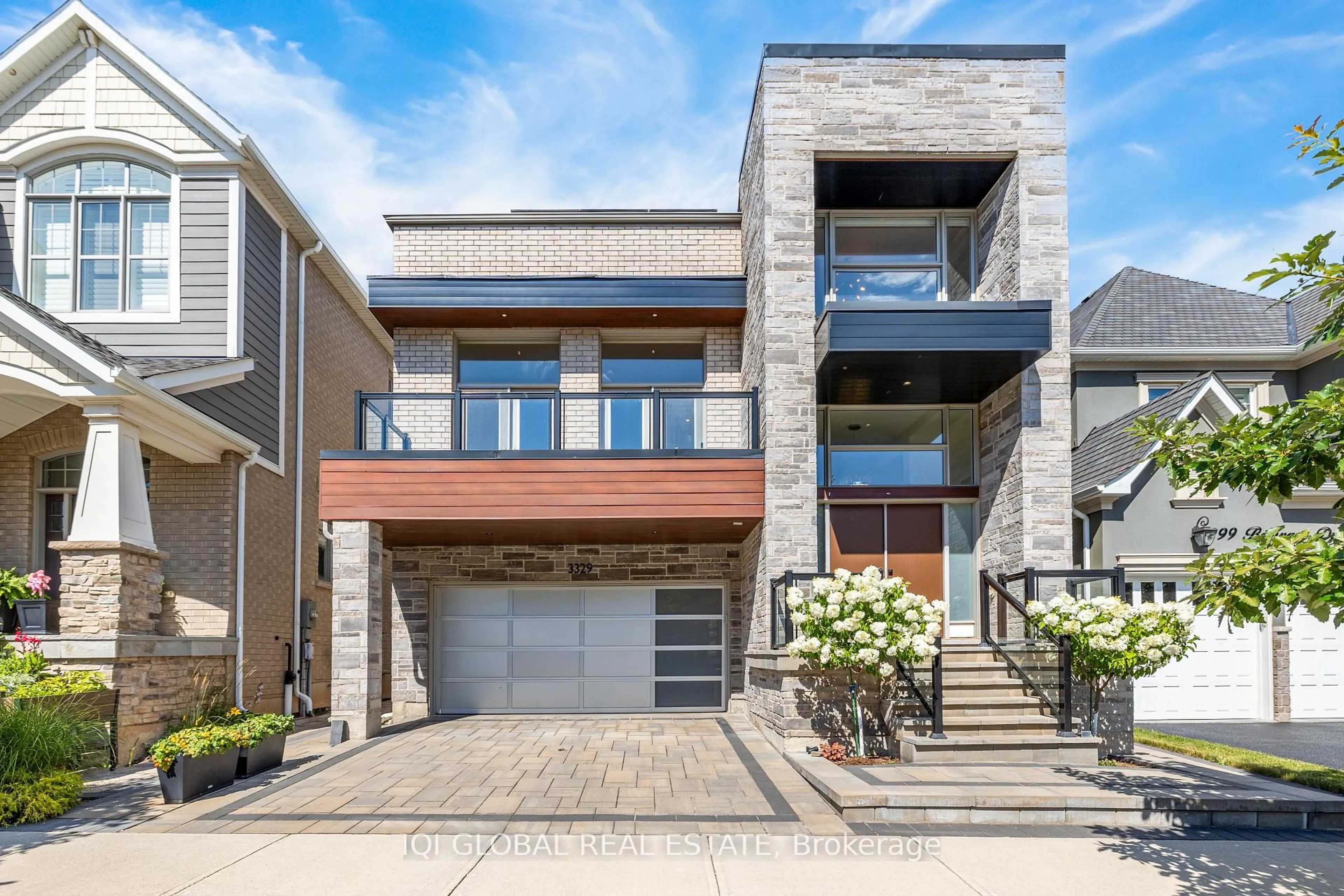Home with brick exterior material, street for 3329 Merion Gdns, Oakville Ontario L6M 5K9
