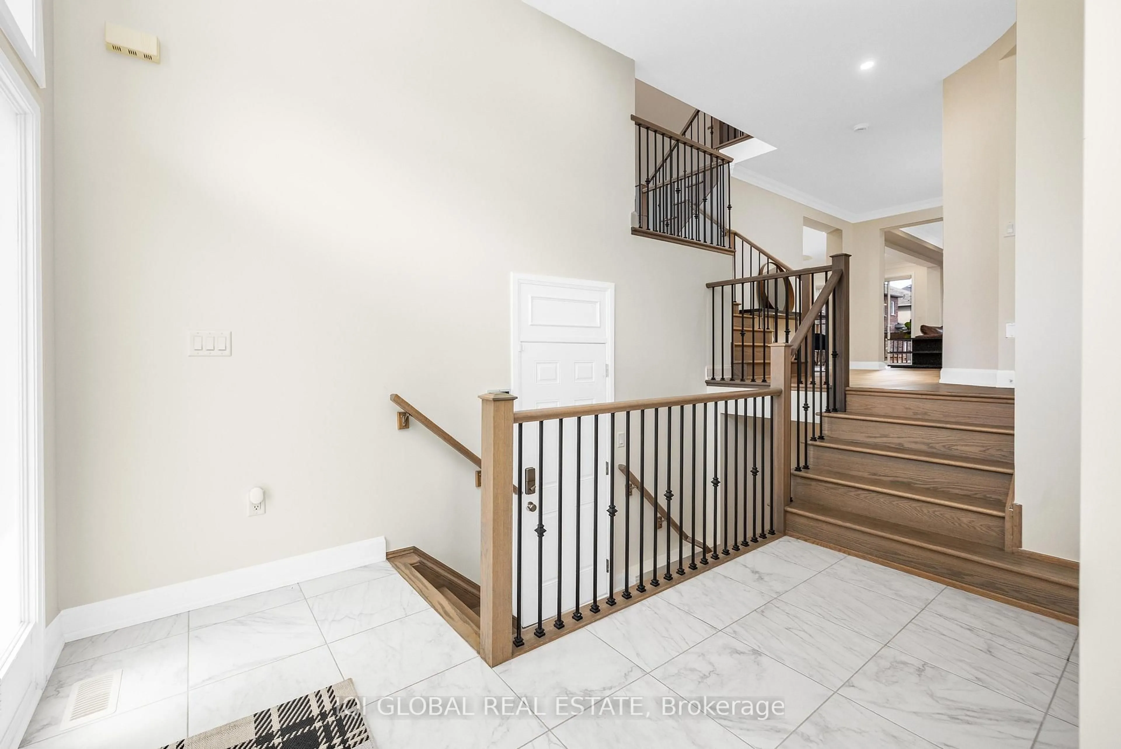Unknown for 3329 Merion Gdns, Oakville Ontario L6M 5K9