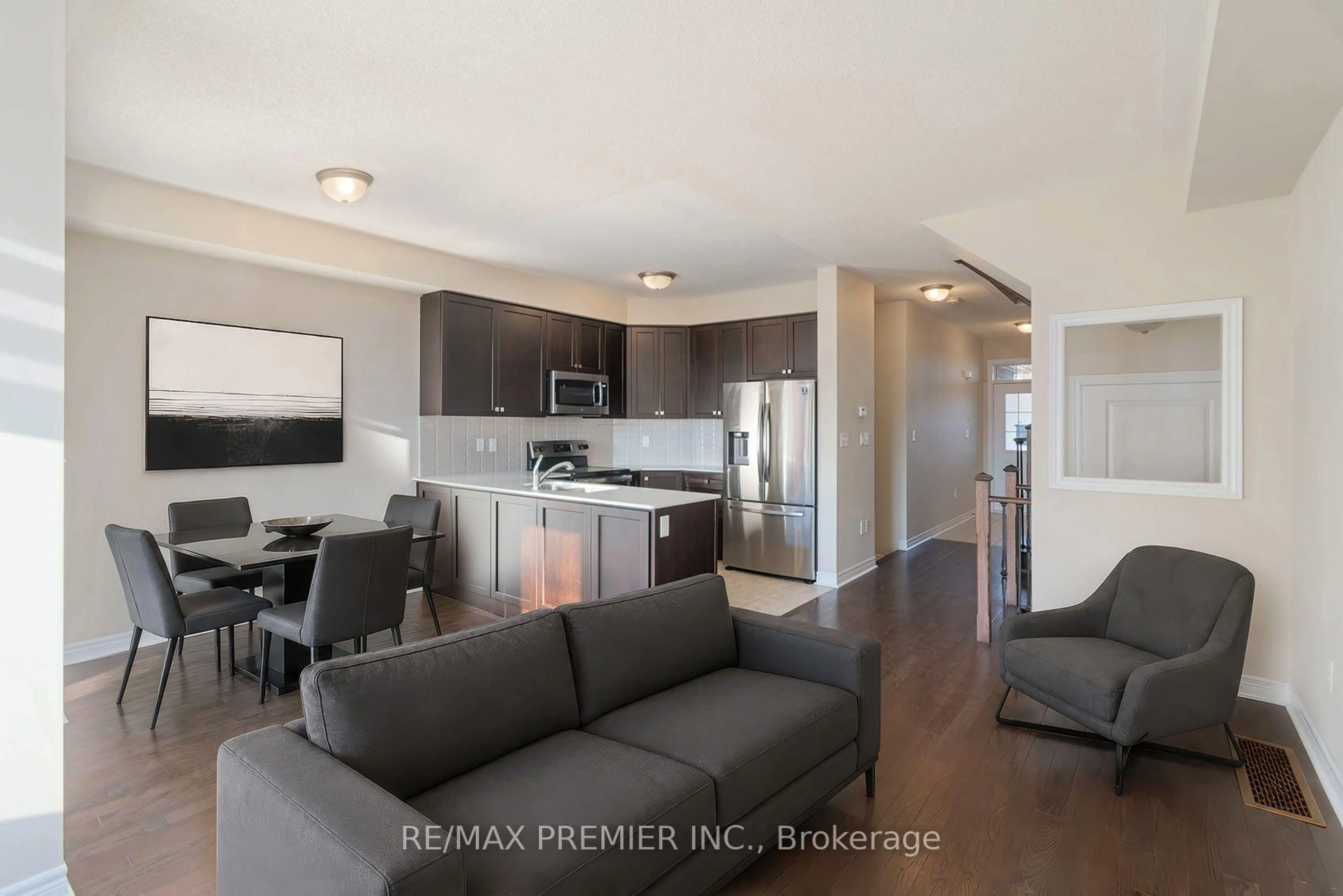 Open concept kitchen, unknown for 116 Finegan Circ, Brampton Ontario L7A 0B7