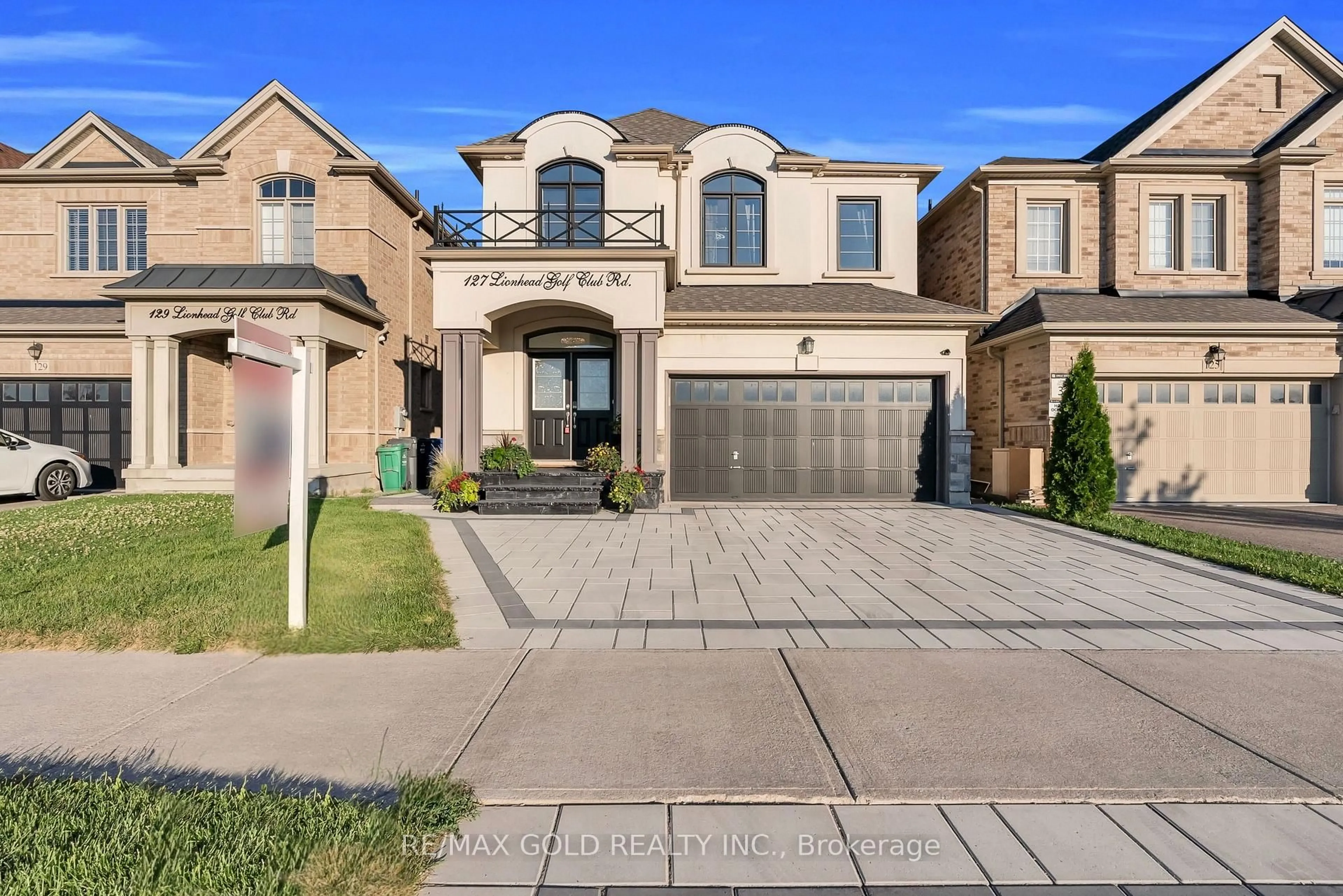 Home with brick exterior material, street for 127 Lionhead Golf Club Rd, Brampton Ontario L6Y 6C2