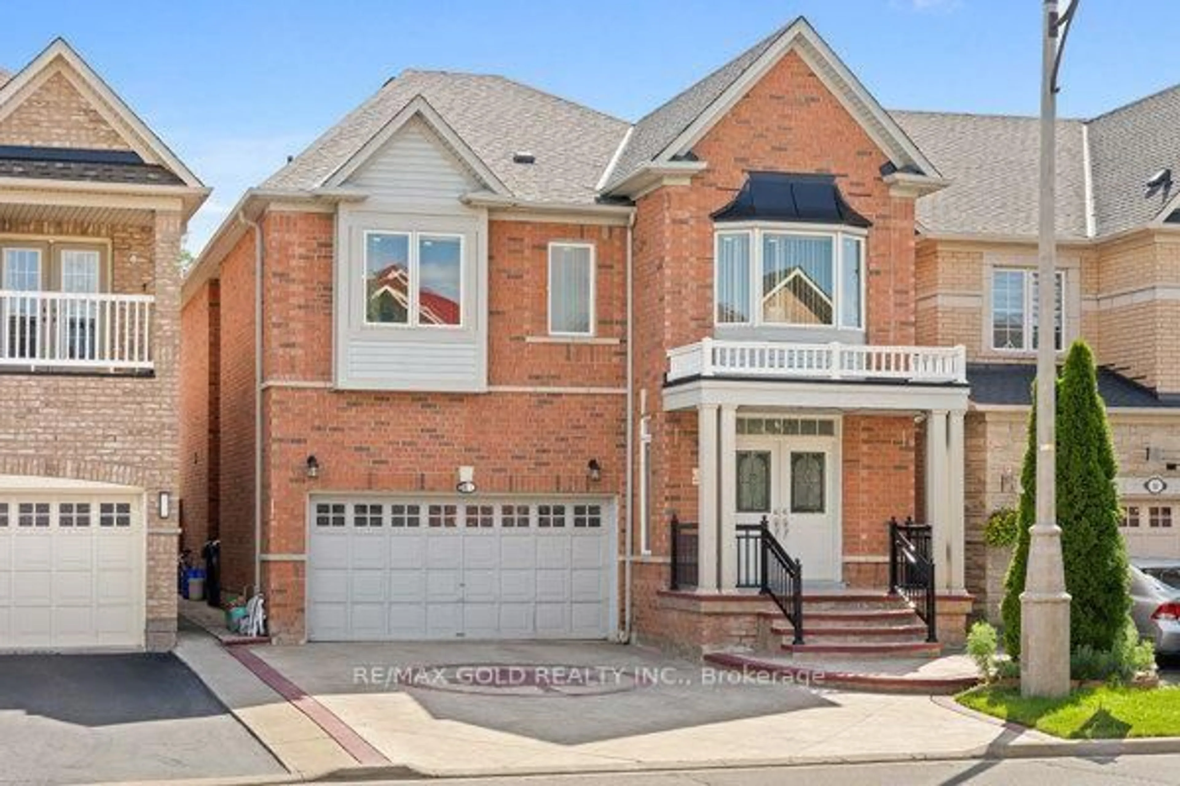 Home with brick exterior material, street for 14 Beckenham Rd, Brampton Ontario L6P 2L7