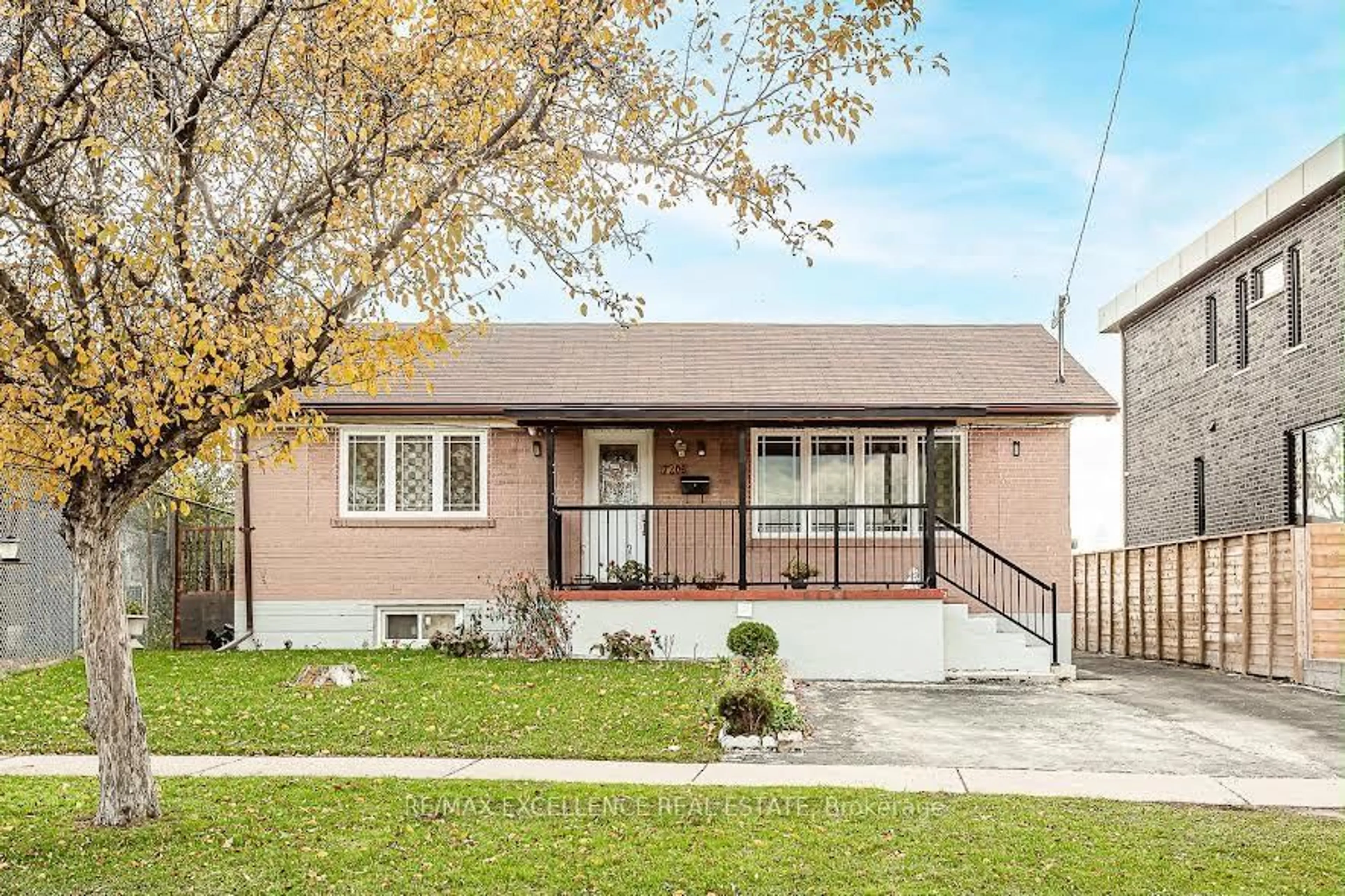 Home with brick exterior material, street for 7208 Hermitage Rd, Mississauga Ontario L4T 2S4