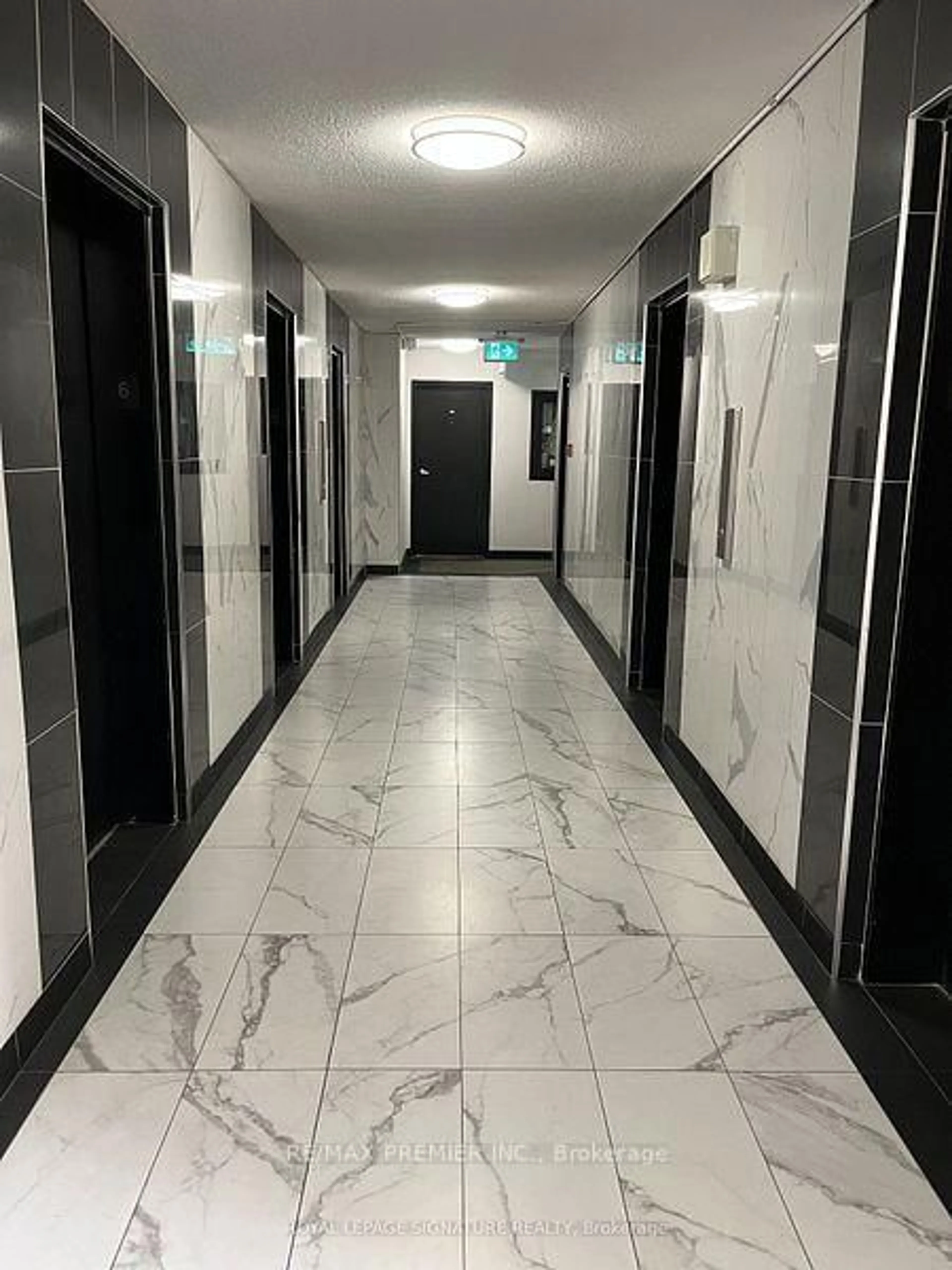 Indoor foyer for 320 Dixon Rd #408, Toronto Ontario M9R 1S8