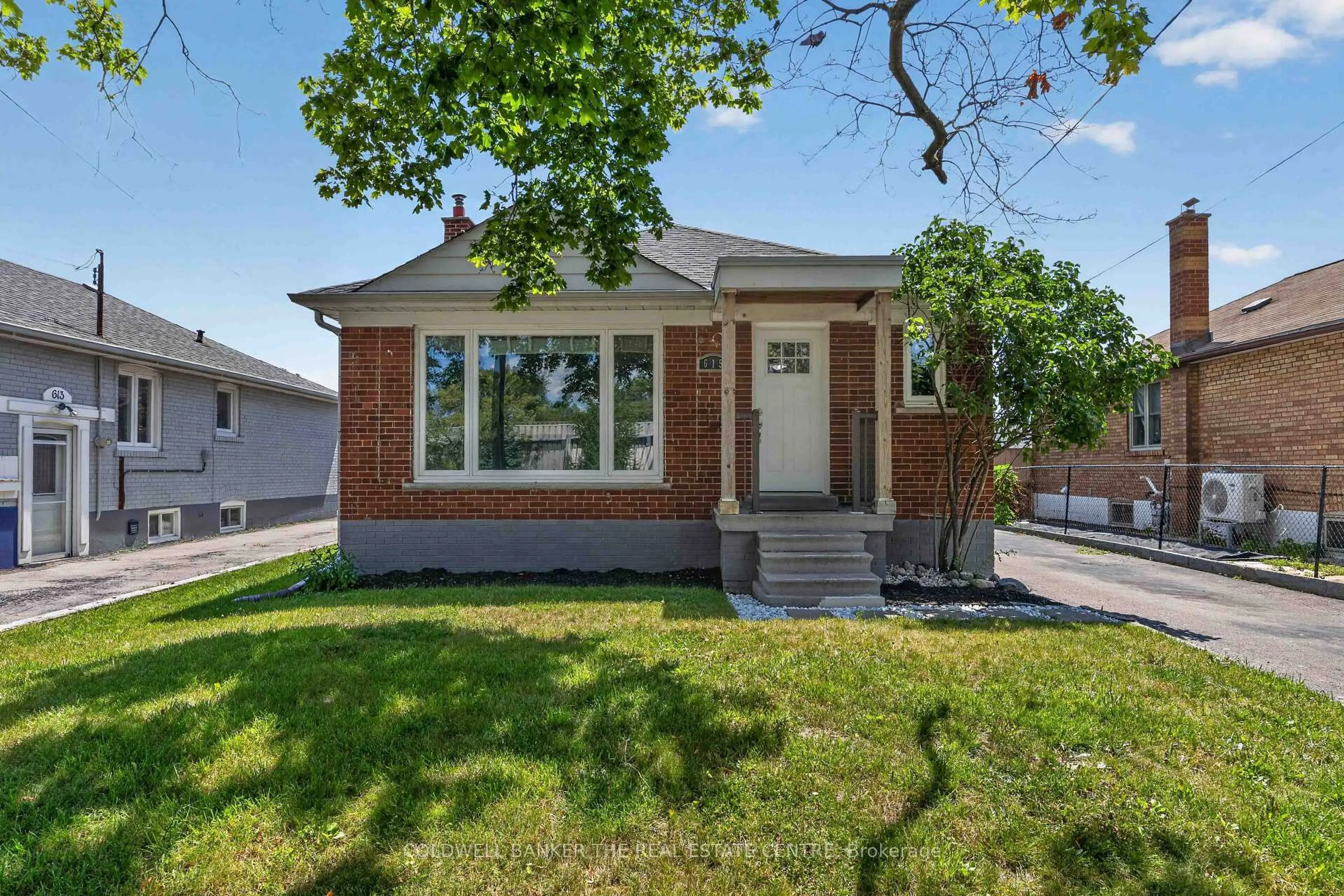 Home with brick exterior material, street for 615 Oxford St, Toronto Ontario M8Y 1E7