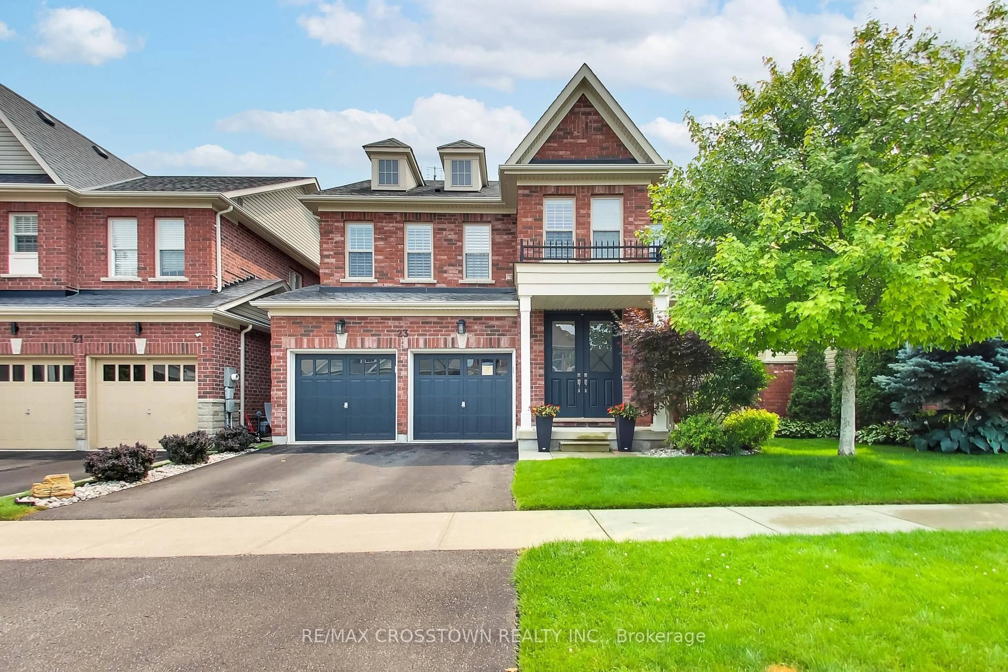 Home with brick exterior material, street for 23 Boyces Creek Crt, Caledon Ontario L7C 3S1