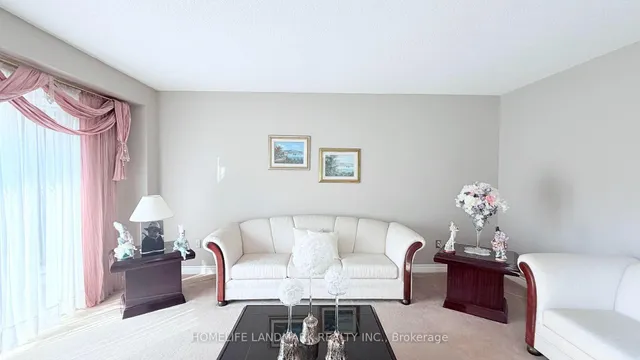 2590 Ambercroft Tr, Mississauga 5