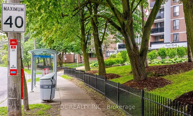 85 Emmett Ave #1807, Toronto 3