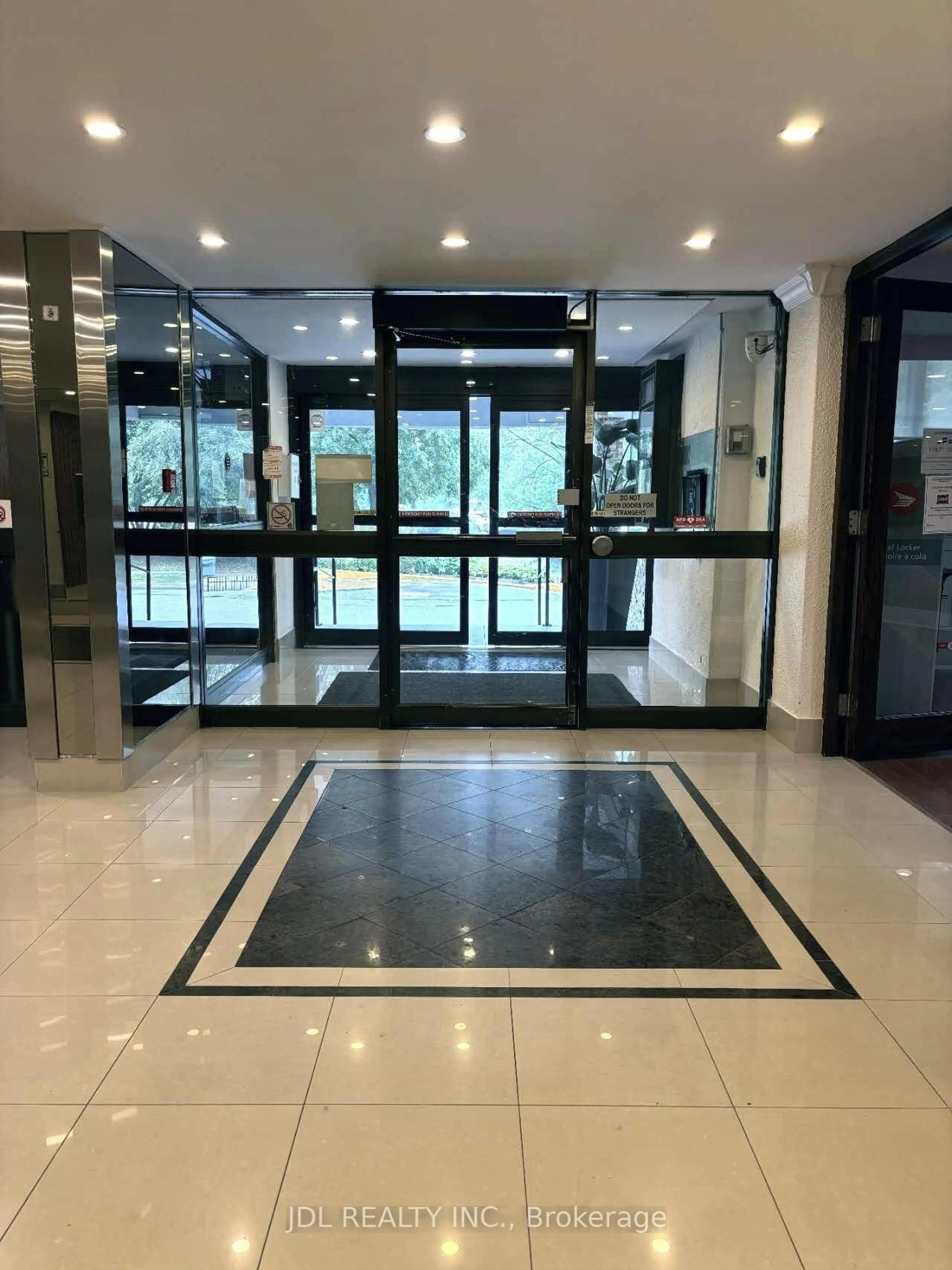Indoor foyer for 85 Emmett Ave #1807, Toronto Ontario M6M 2E6